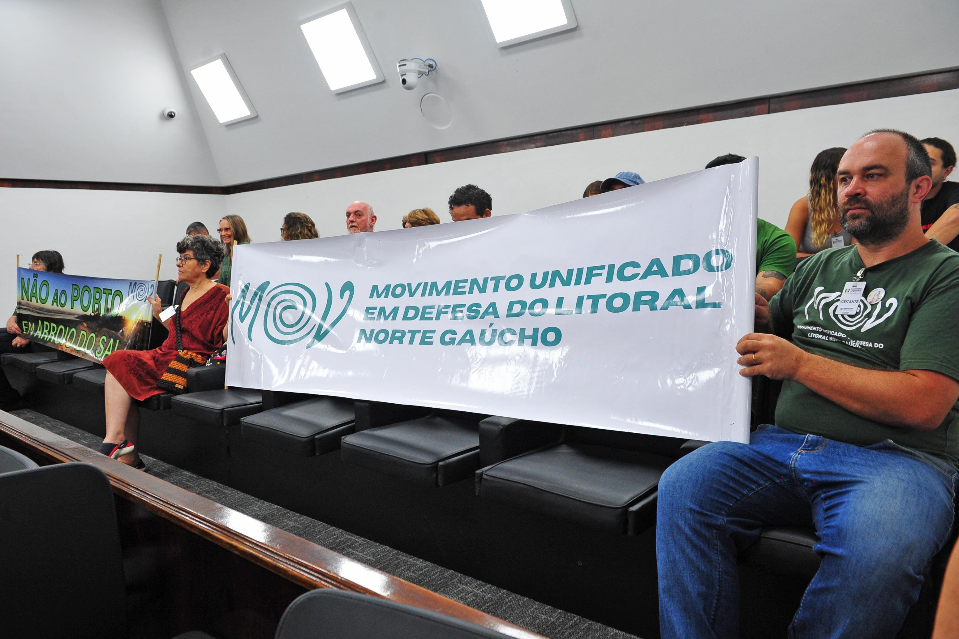 Comiss&atilde;o de seguran&ccedil;a, servi&ccedil;os p&uacute;blicos e moderniza&ccedil;&atilde;o do Estado realiza audi&ecirc;ncia, na ALRS, para debater a proposta do Porto Meridional de Arroio do Sal
