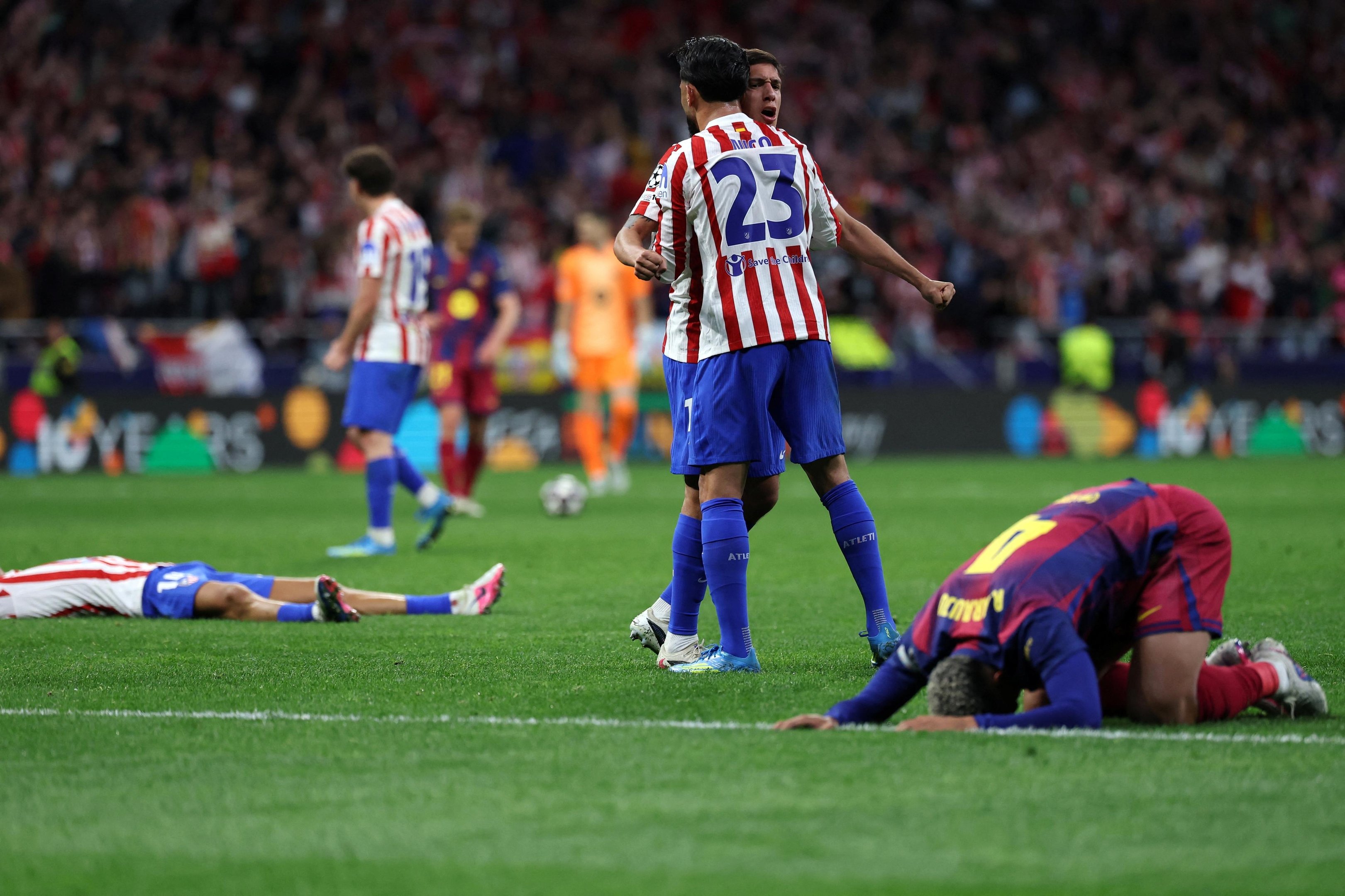 O Atletico de Madrid eliminou o Barcelona com 3 a 2 no placar agregado