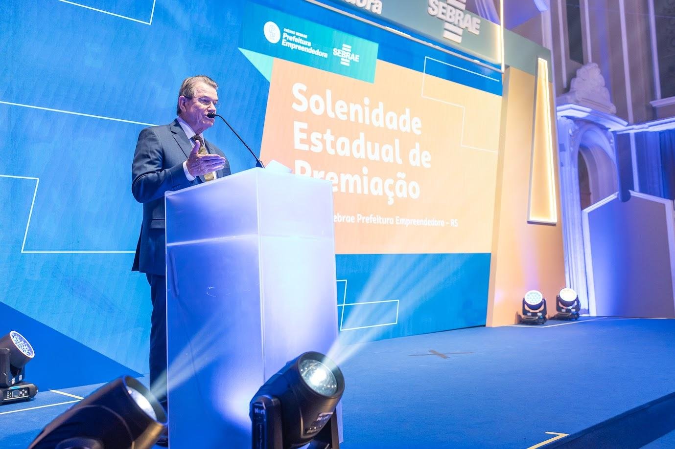 No discurso, o presidente do Sistema Fecom&eacute;rcio RS e do Conselho Deliberativo do Sebrae RS, Luiz Carlos Bohn, destacou a import&acirc;ncia da gest&atilde;o p&uacute;blica promover o empreendedorismo