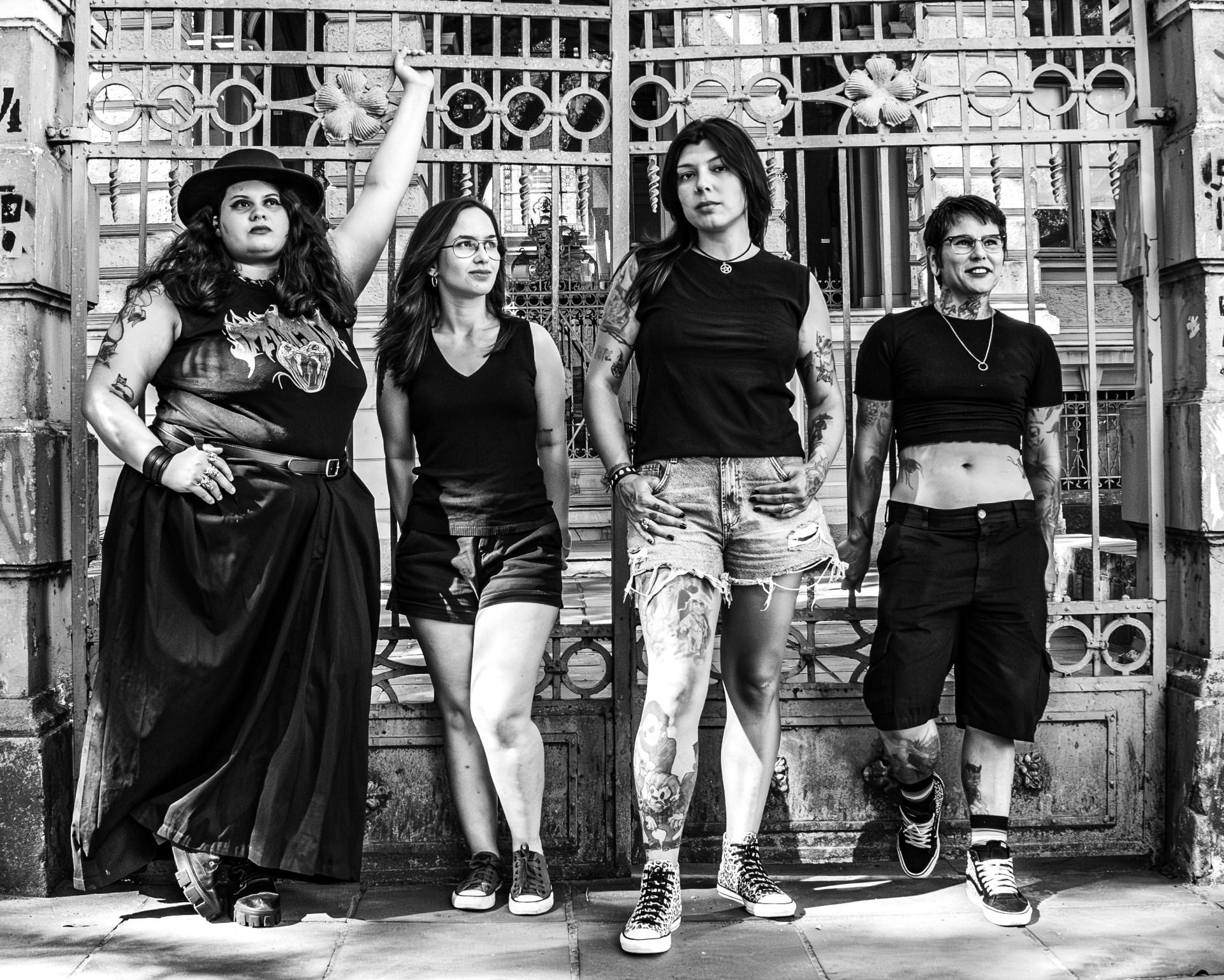 Banda Hip&aacute;tia vai fazer sua estreia nos palcos neste s&aacute;bado