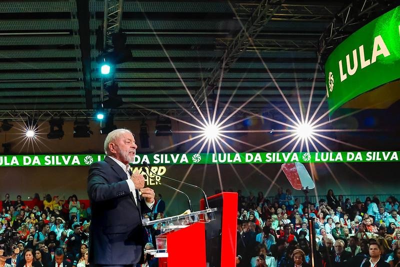 O primeiro mandamento dos progressistas tem que ser a coer&ecirc;ncia, refor&ccedil;ou o presidente brasileiro