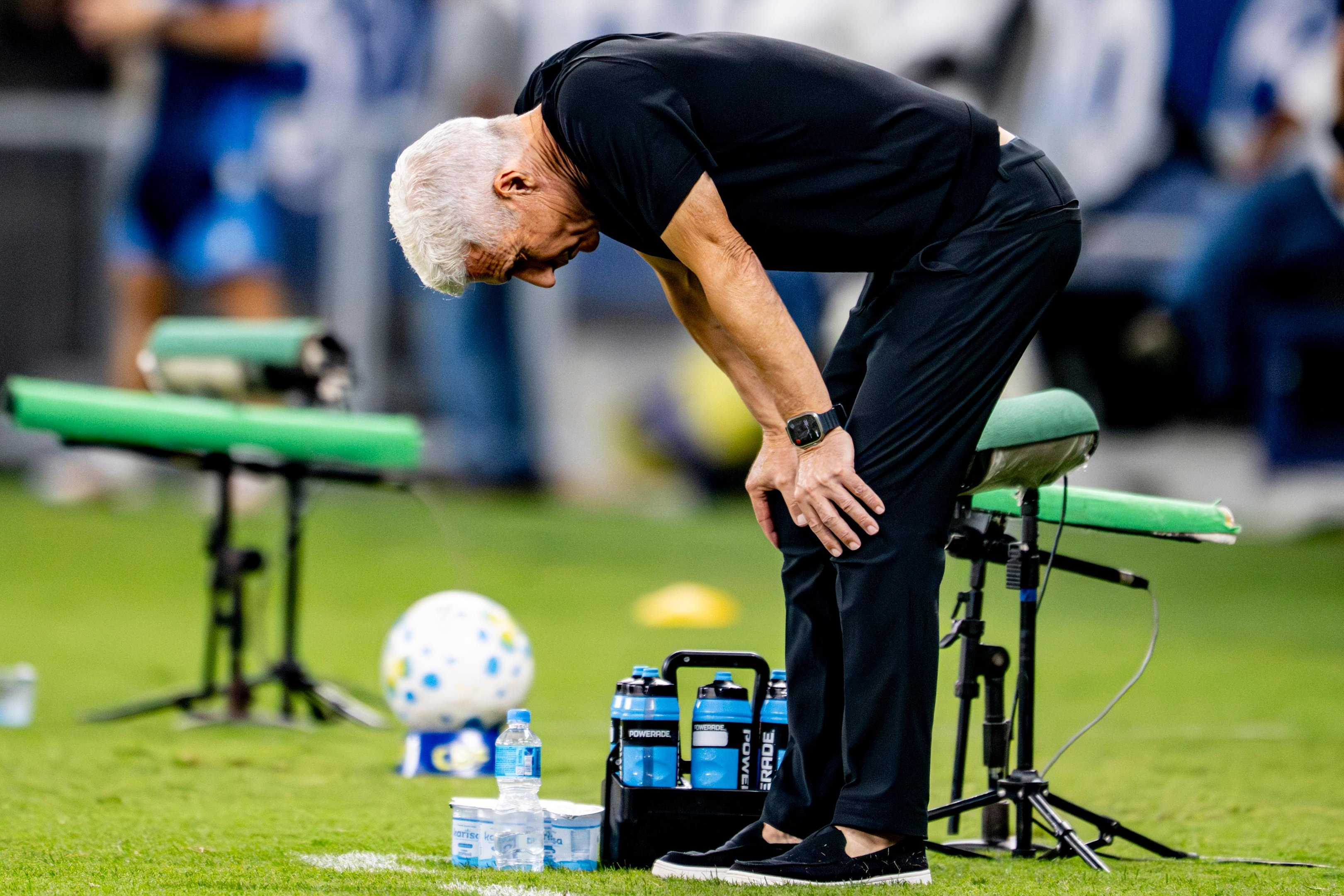 Gr&ecirc;mio vai mal no Brasileiro. Ainda n&atilde;o venceu fora. S&atilde;o cinco derrotas e dois empates