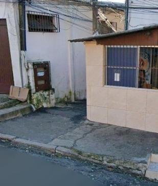 Beco do Viam&atilde;o, na rua Paulino Azurenha, onde homem foi morto a tiros