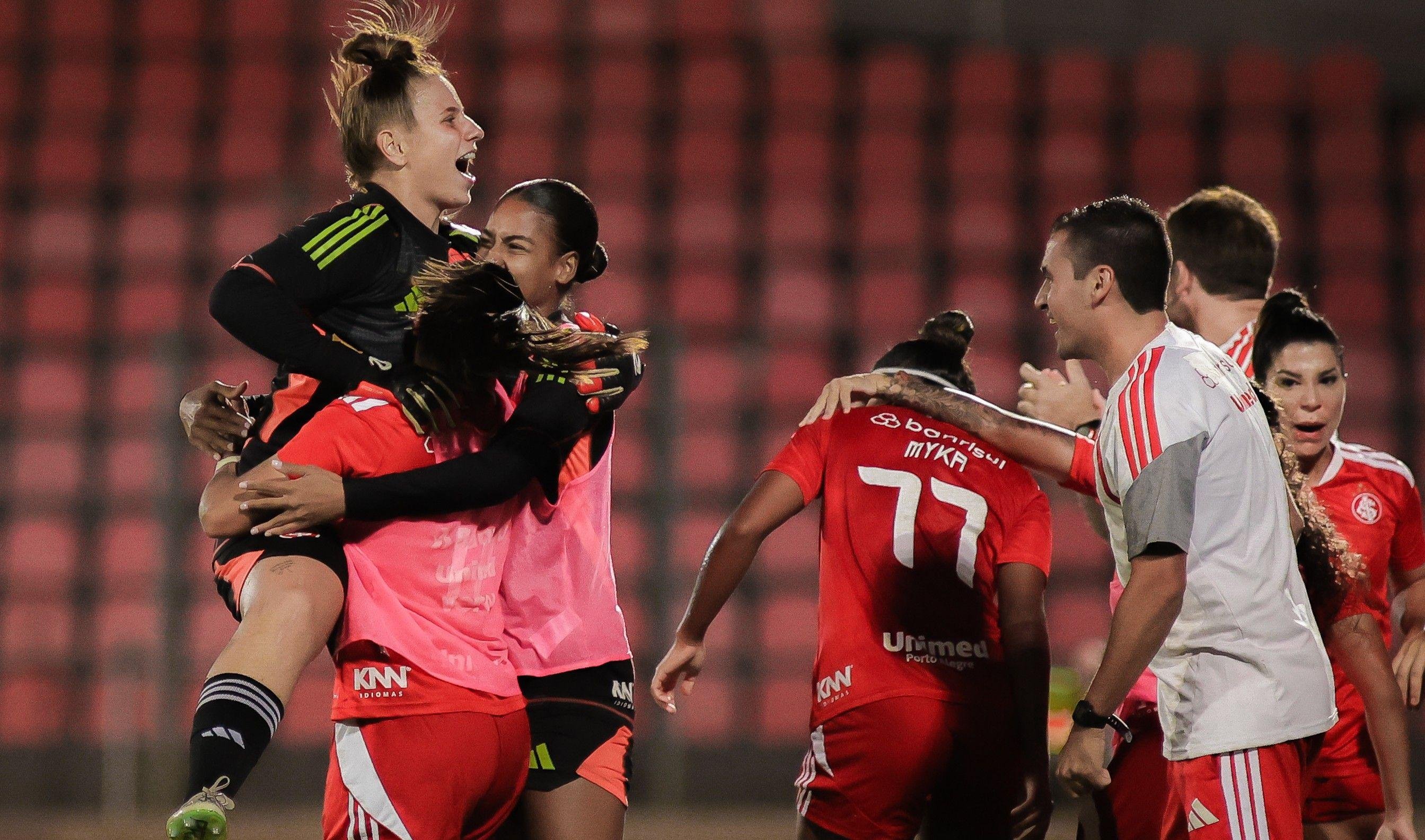 As Gurias Coloradas tentam chegar &agrave;s quartas de final e igualar seu melhor resultado no torneio