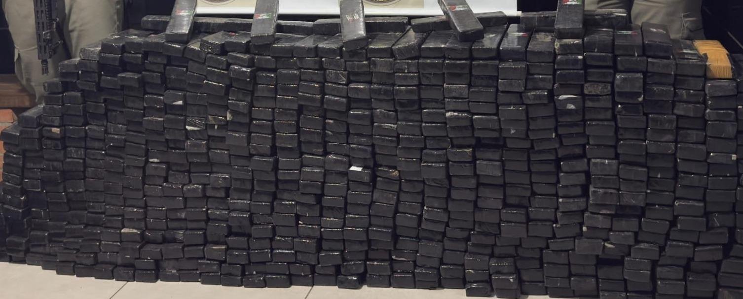 Efetivo do 25&ordm; BPM apreende mais de 400 quilos de maconha em S&atilde;o Leopoldo