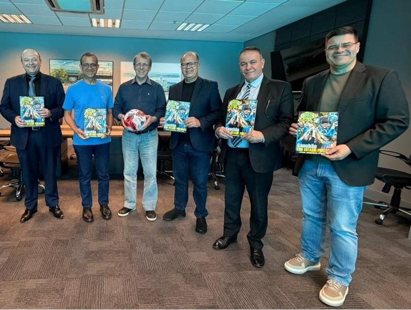 Odorico Roman recebeu dirigentes do Grupo Record e autoridades na Arena