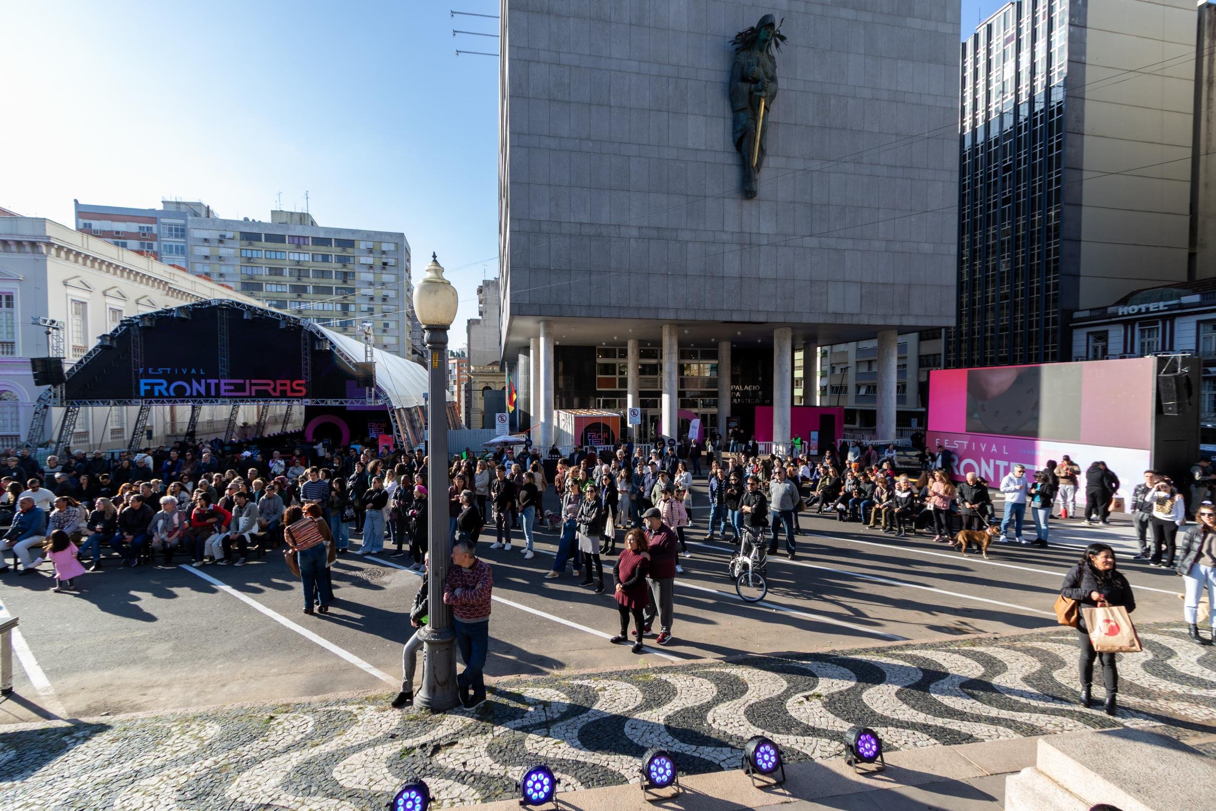 Evento espera receber 50 palestrantes nacionais e internacionais no entorno da Pra&ccedil;a da Matriz