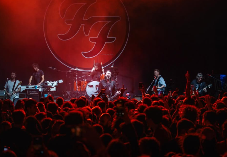 Foo Fighters lan&ccedil;ou o &aacute;lbum "Your Favorite Toy"