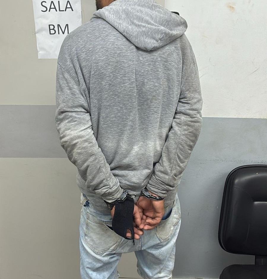 Homem foi preso por guarni&ccedil;&atilde;o do 15&ordm; BPM em Canoas