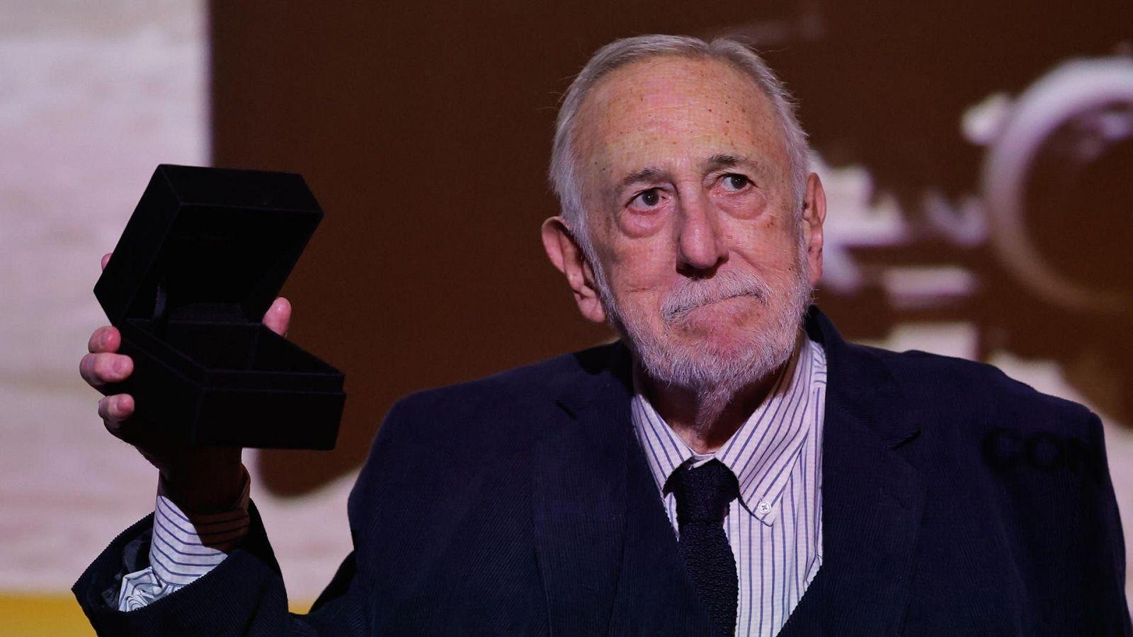 O diretor de "Tempo de Vingan&ccedil;a", "A Lei da Fronteira", entre outros filmes, foi o primeiro diretor argentino a receber a Medalha de Ouro da Academia de Cinema
