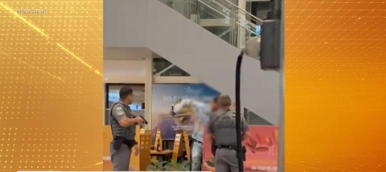 Homem com espada samurai &eacute; preso em aeroporto de S&atilde;o Paulo
