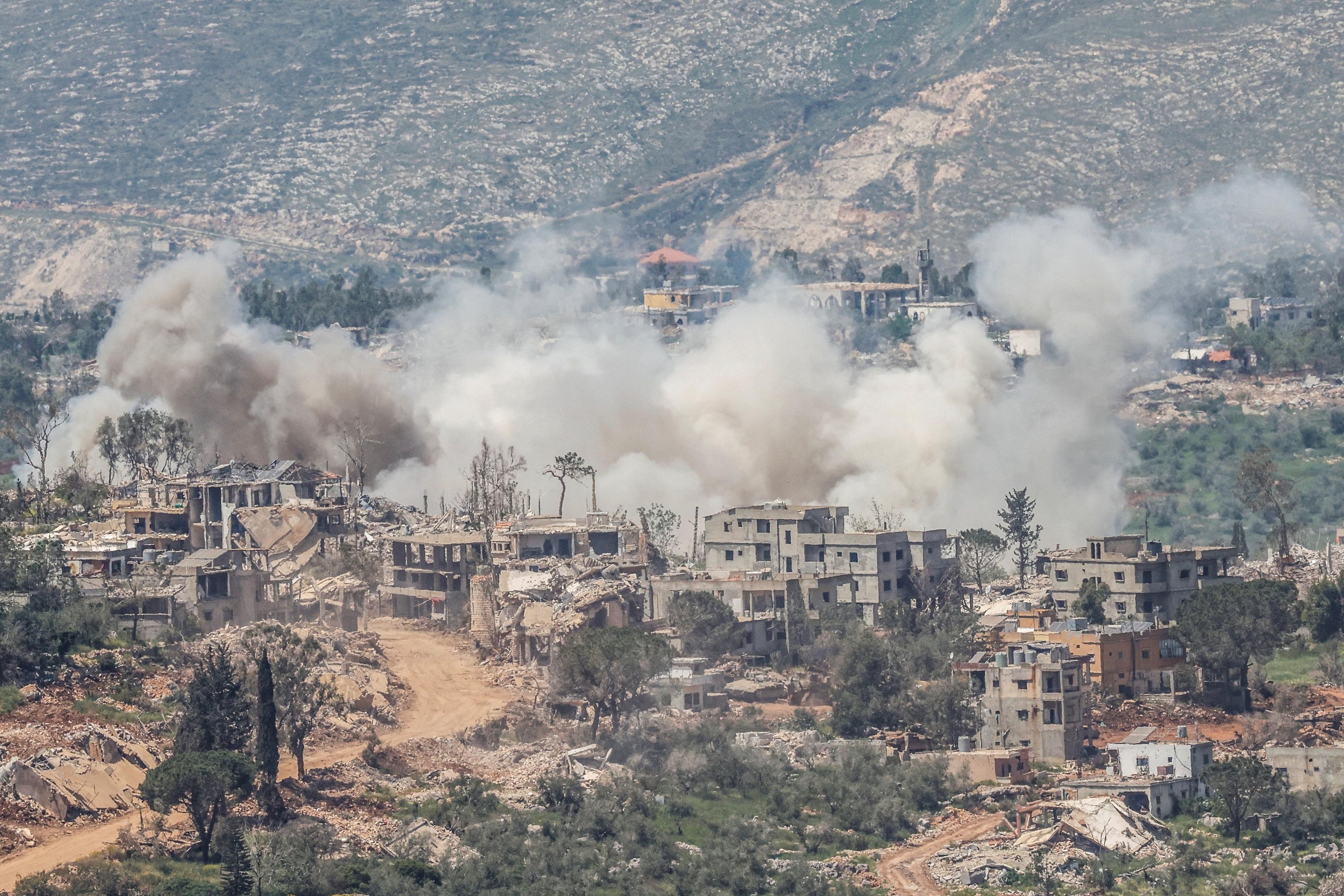 Sul continua sendo bombardeado ap&oacute;s cessar-fogo