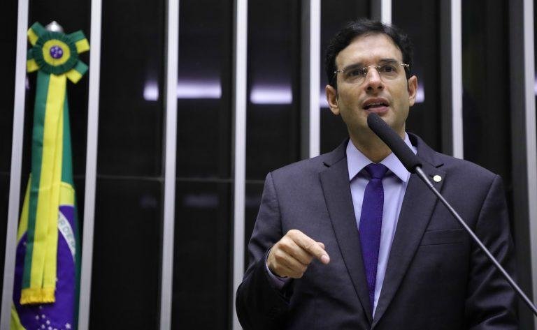 &ldquo;N&atilde;o faremos tudo, mas faremos tudo o que for poss&iacute;vel&rdquo;, diz relator da PEC da 6x1