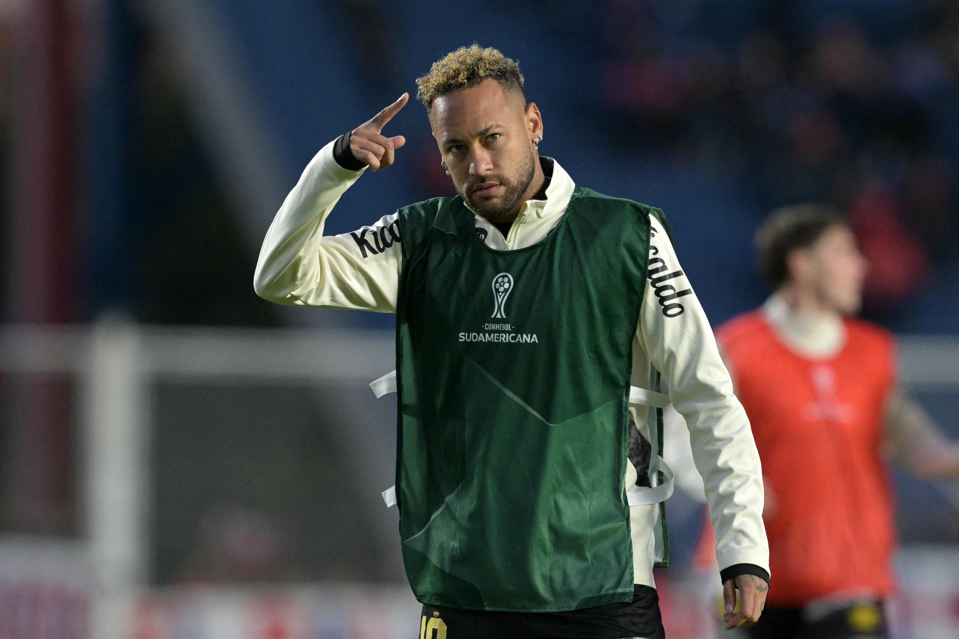 T&eacute;cnico Cuca viu Neymar mais forte no empate, por 1 a 1, com o San Lorenzo