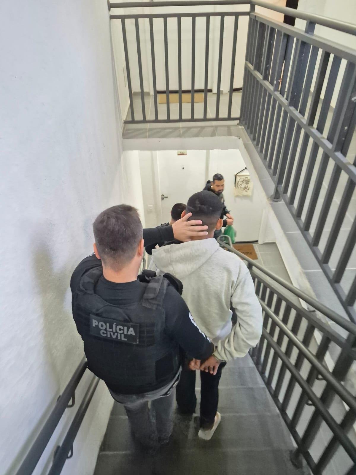 Opera&ccedil;&atilde;o Comando em Colapso mira grupo criminoso em pres&iacute;dio