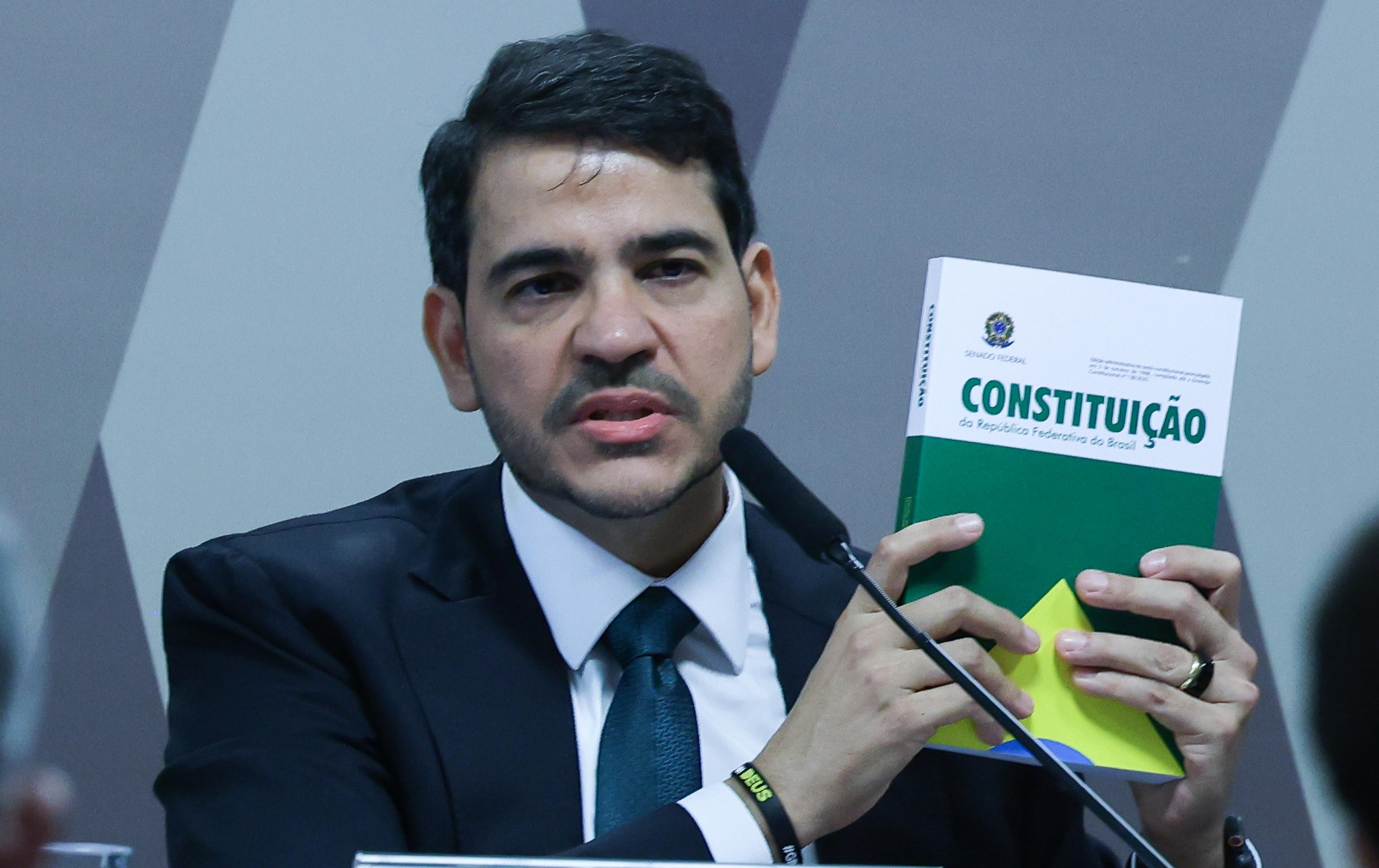 Declara&ccedil;&atilde;o veio ap&oacute;s senadores questionarem a pouca idade de Messias