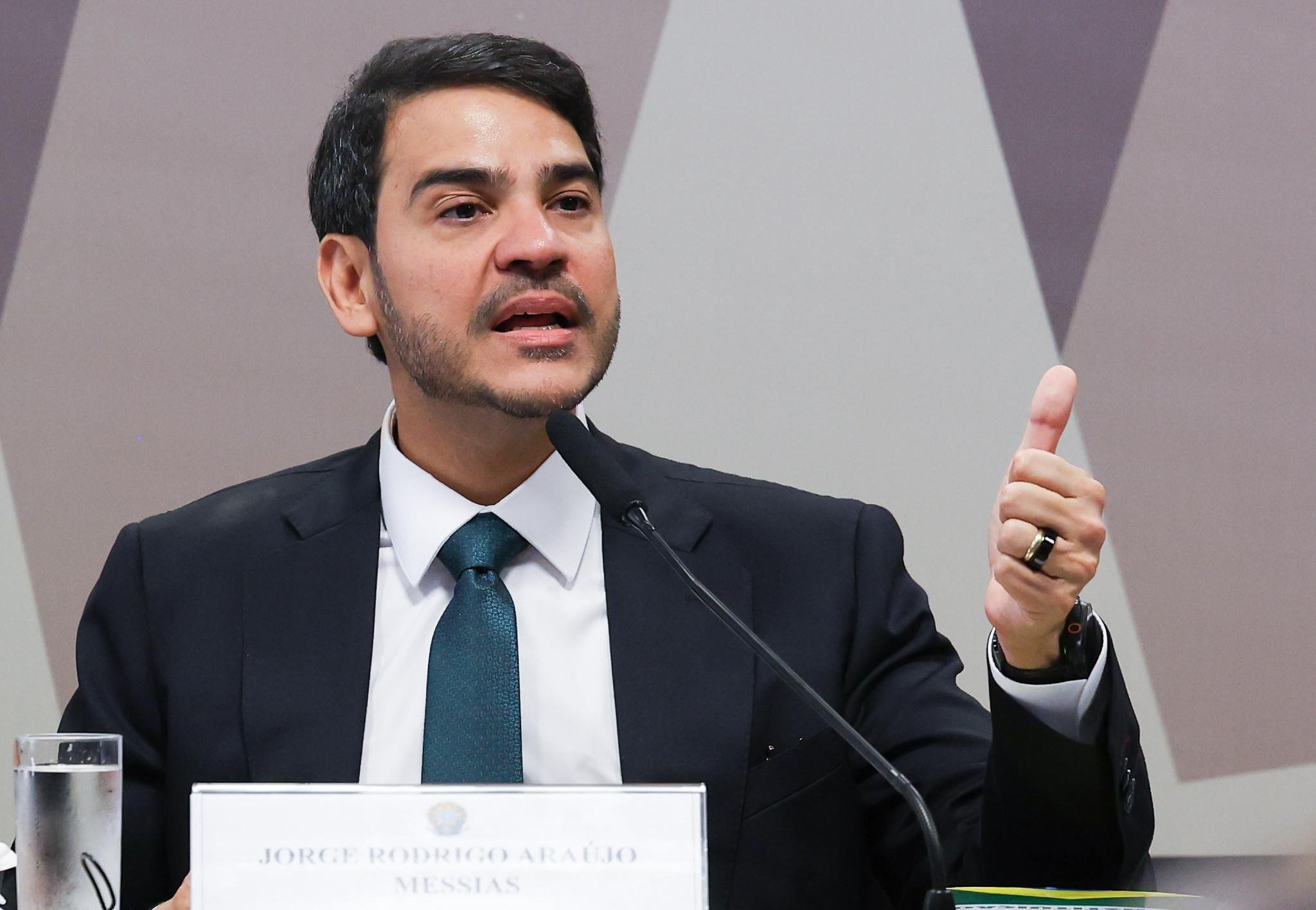 Messias participa de sabatina no Senado para ingressar no STF