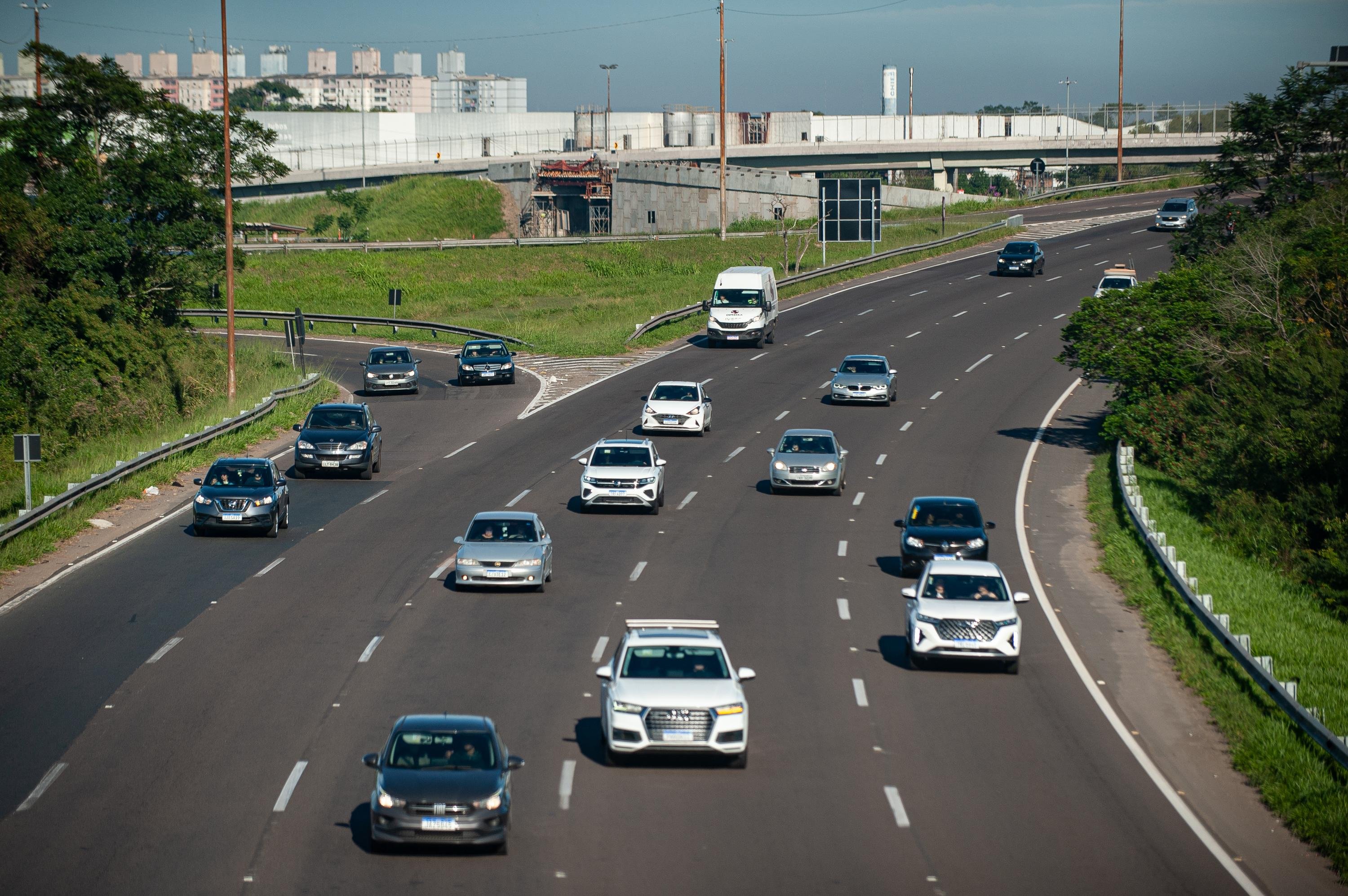 Movimento na BR-290 no feriado de 1&ordm; de maio