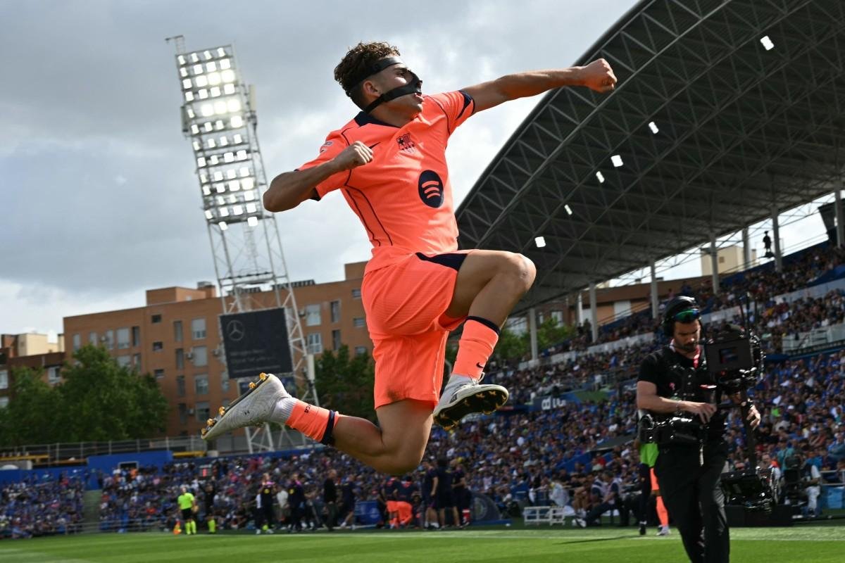 Fermin Lopez espera celebrar outro t&iacute;tulo do Barcelona no domingo