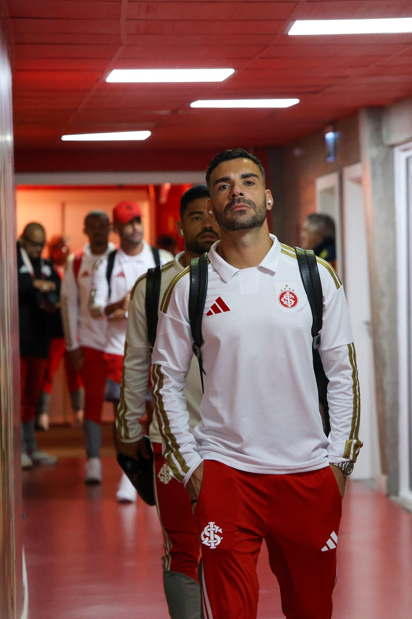 Bruno Henrique come&ccedil;a a partida contra o Fluminense