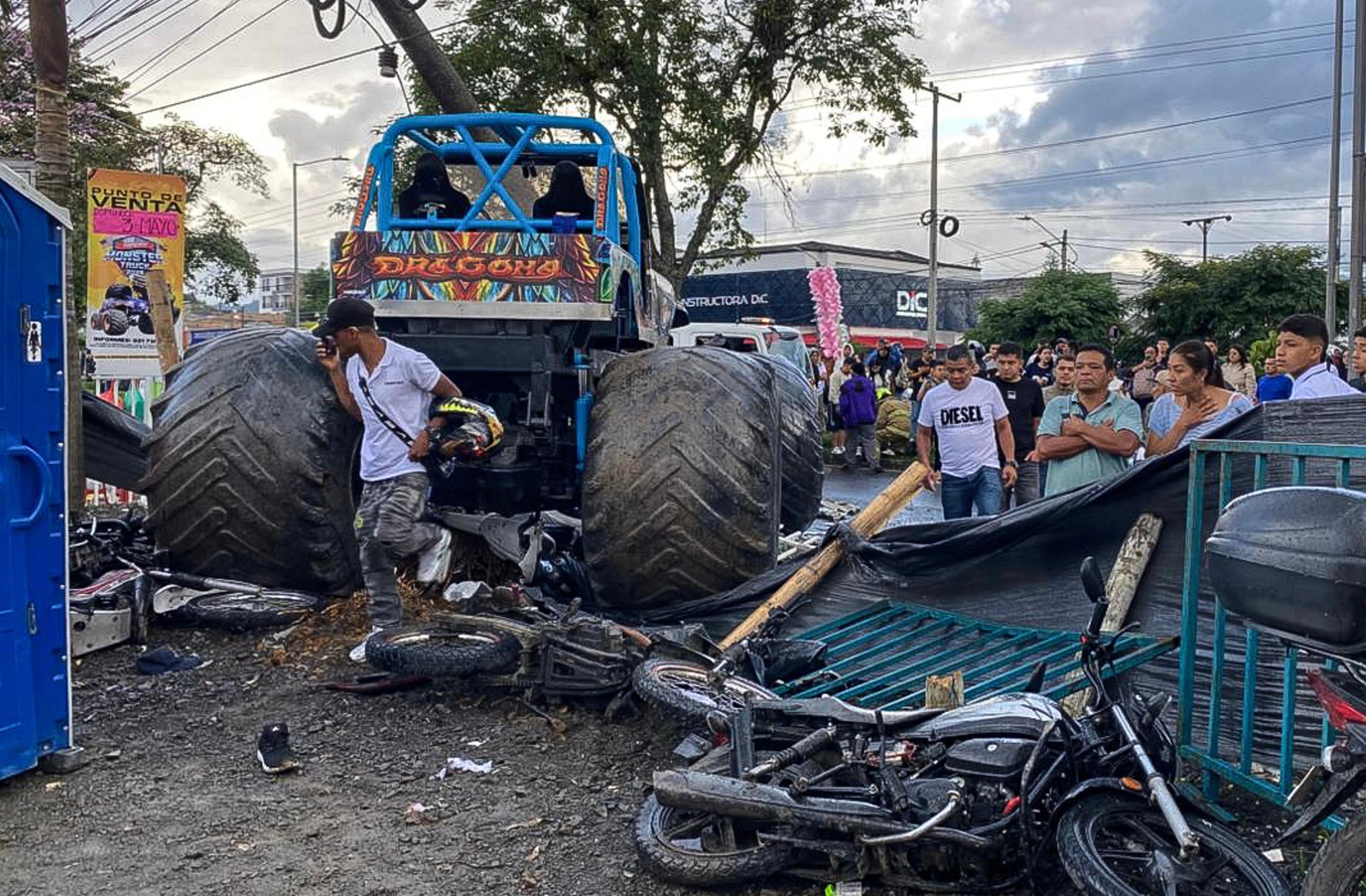 Acidente durante evento automobil&iacute;stico deixa tr&ecirc;s mortos e 38 feridos na Col&ocirc;mbia