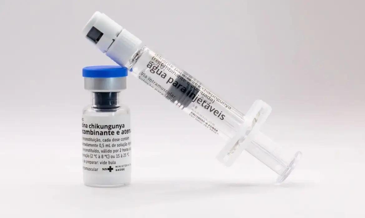 Vacina do Butantan e da Valneva foi a primeira a ser registrada contra chikungunya no mundo