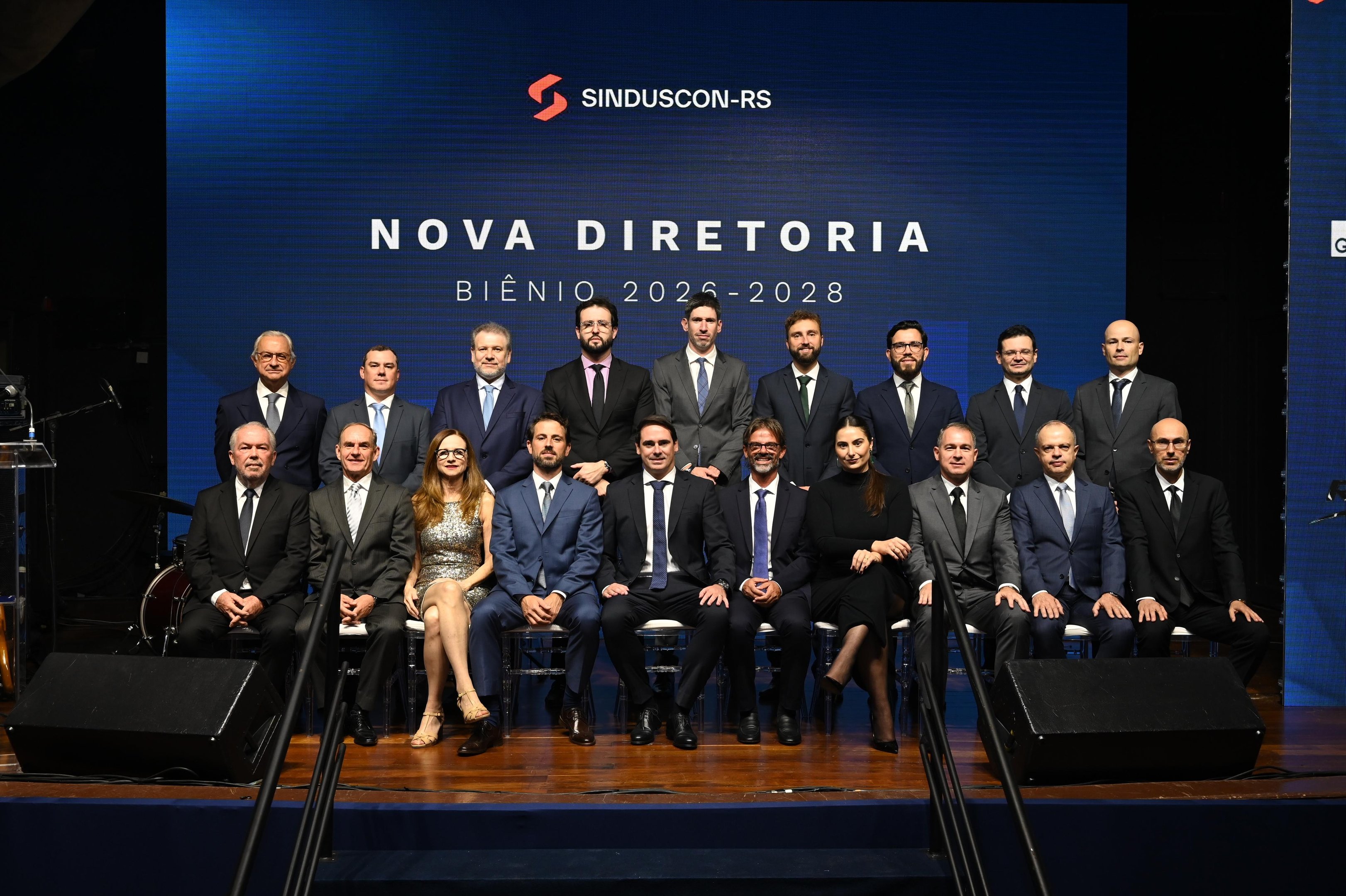 Tamb&eacute;m foram empossados 18 vice-presidentes da entidade