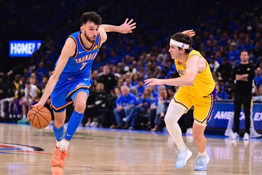 Em casa, o Oklahoma City Thunder venceu o Los Angeles Lakers pelo placar de 108 a 90