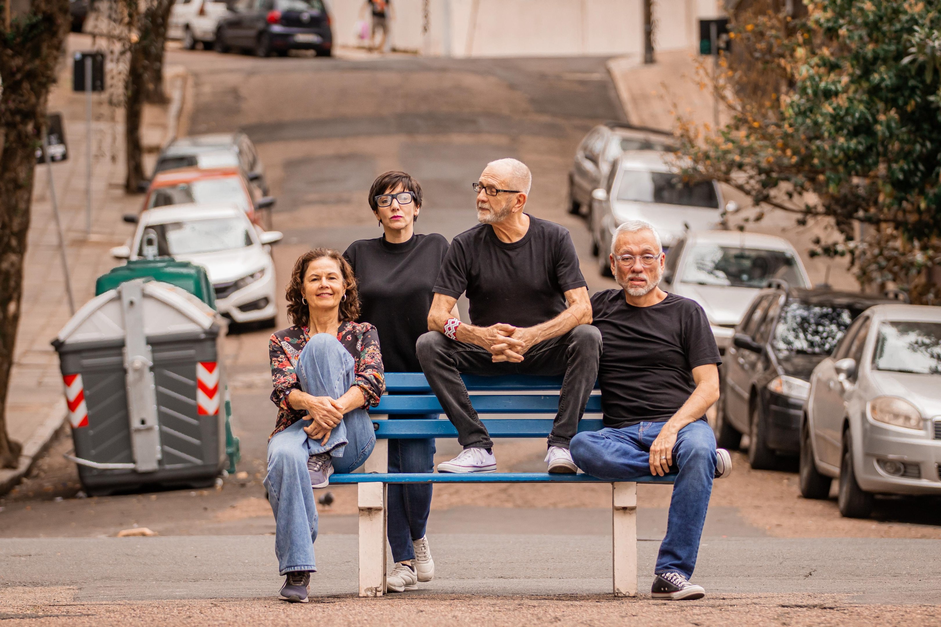 Paula de Renor (esq.), Monina Bonelli, Celso Curi e Wesley Kawaai (dir.) integram o projeto 'Reside Alegre'