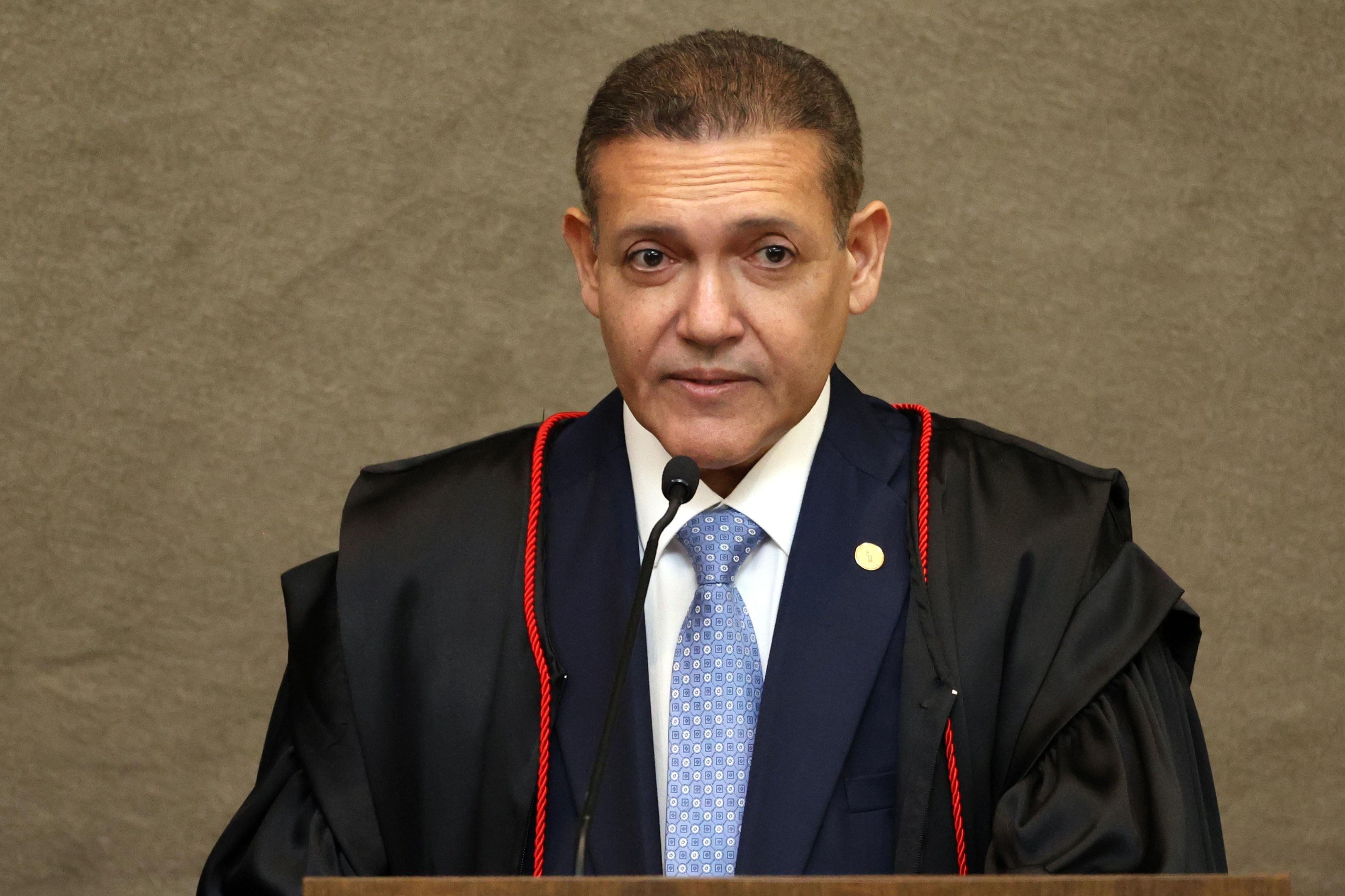 Nunes Marques d&aacute; 10 dias para AGU se manifestar sobre omiss&atilde;o em regular terras raras