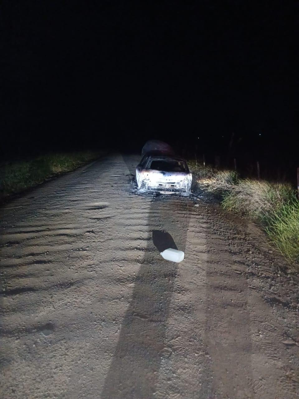 Carro de Nelson Valcir Alegre Barros da Silva foi incendiado, em Montenegro