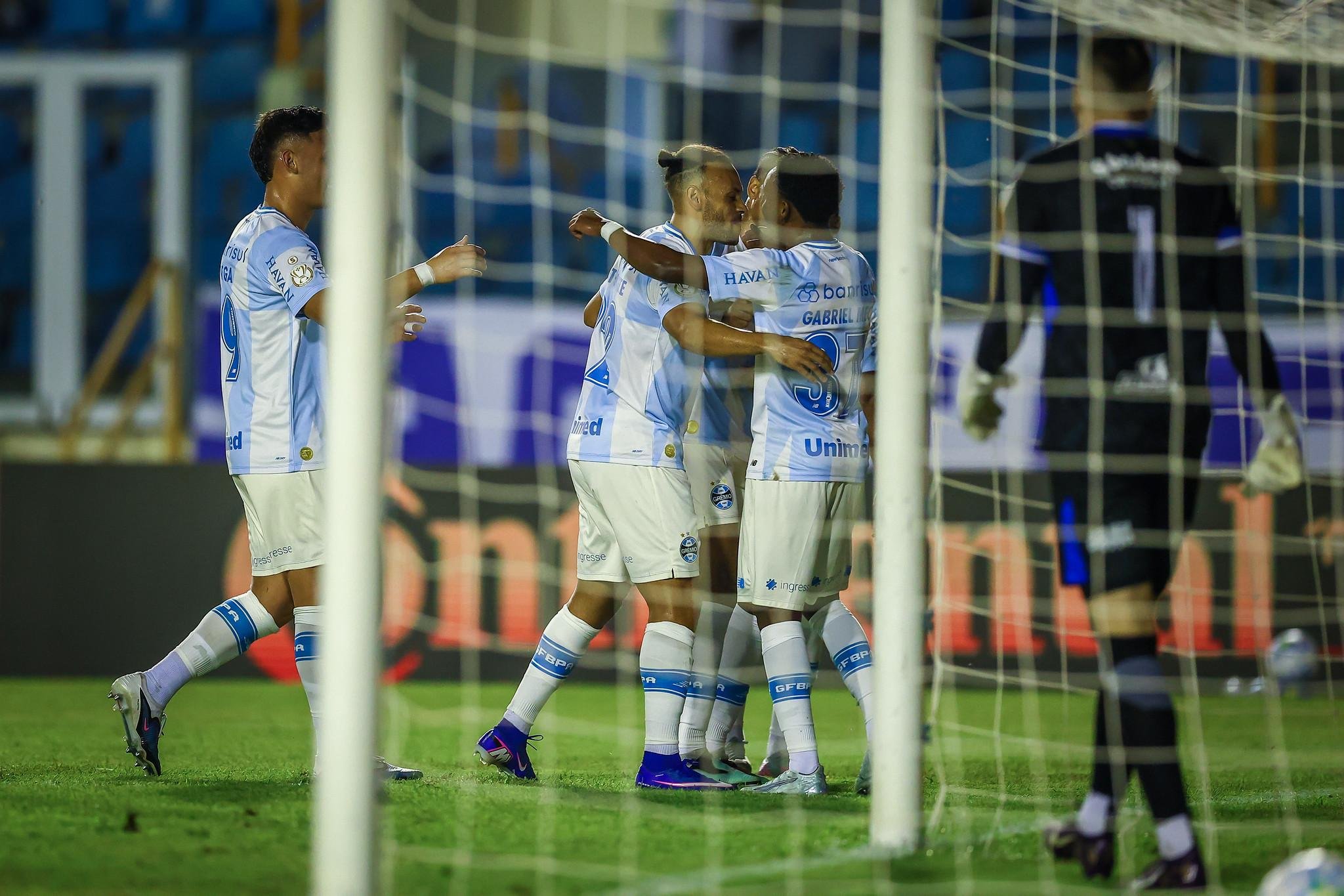 Tricolor venceu com facilidade em Sergipe