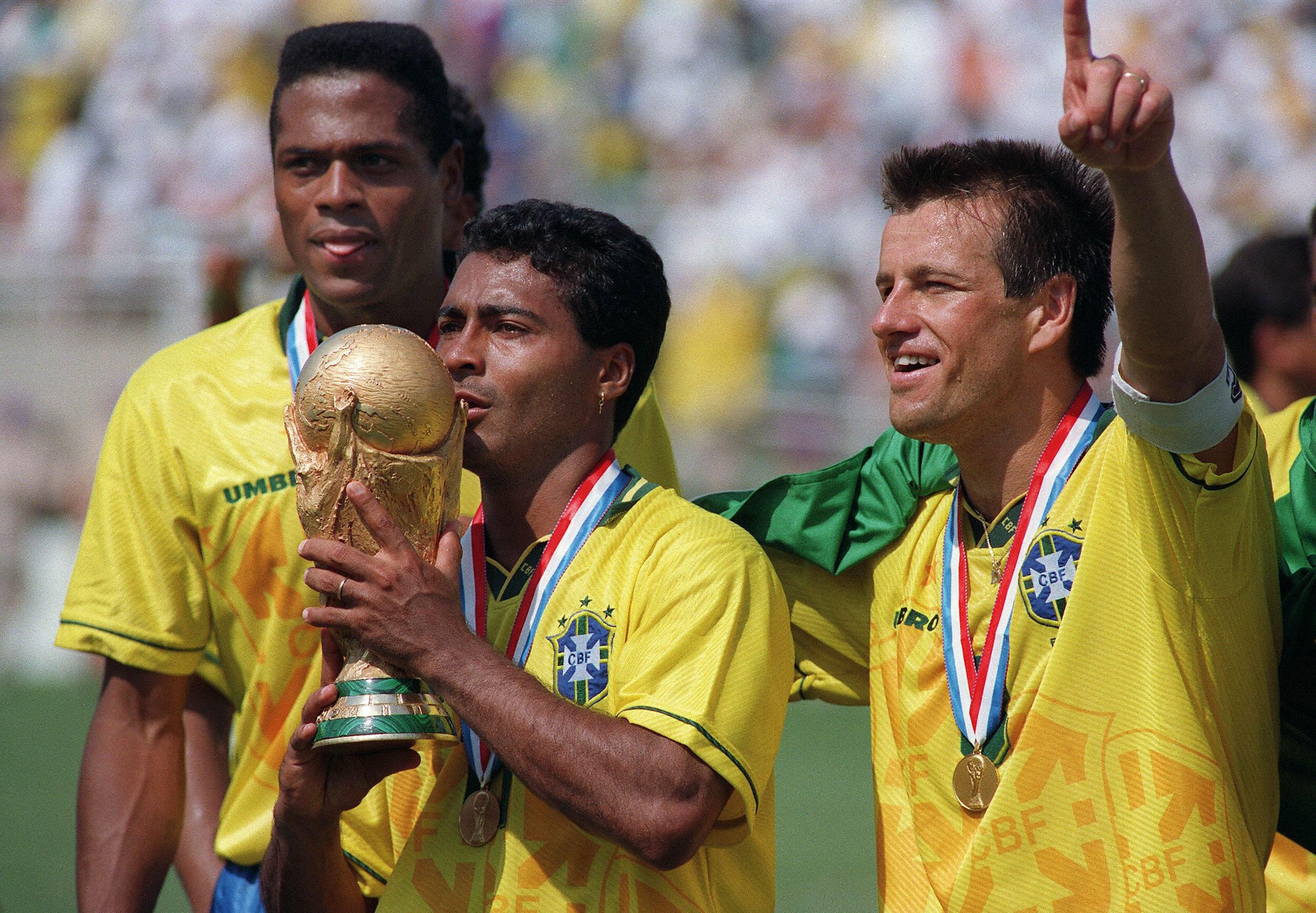 Em 1994, nos Estados Unidos, o Brasil conquistou o quarto dos seus cinco t&iacute;tulos