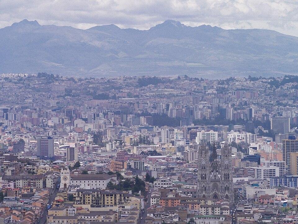 Vista de Quito, capital do Equador