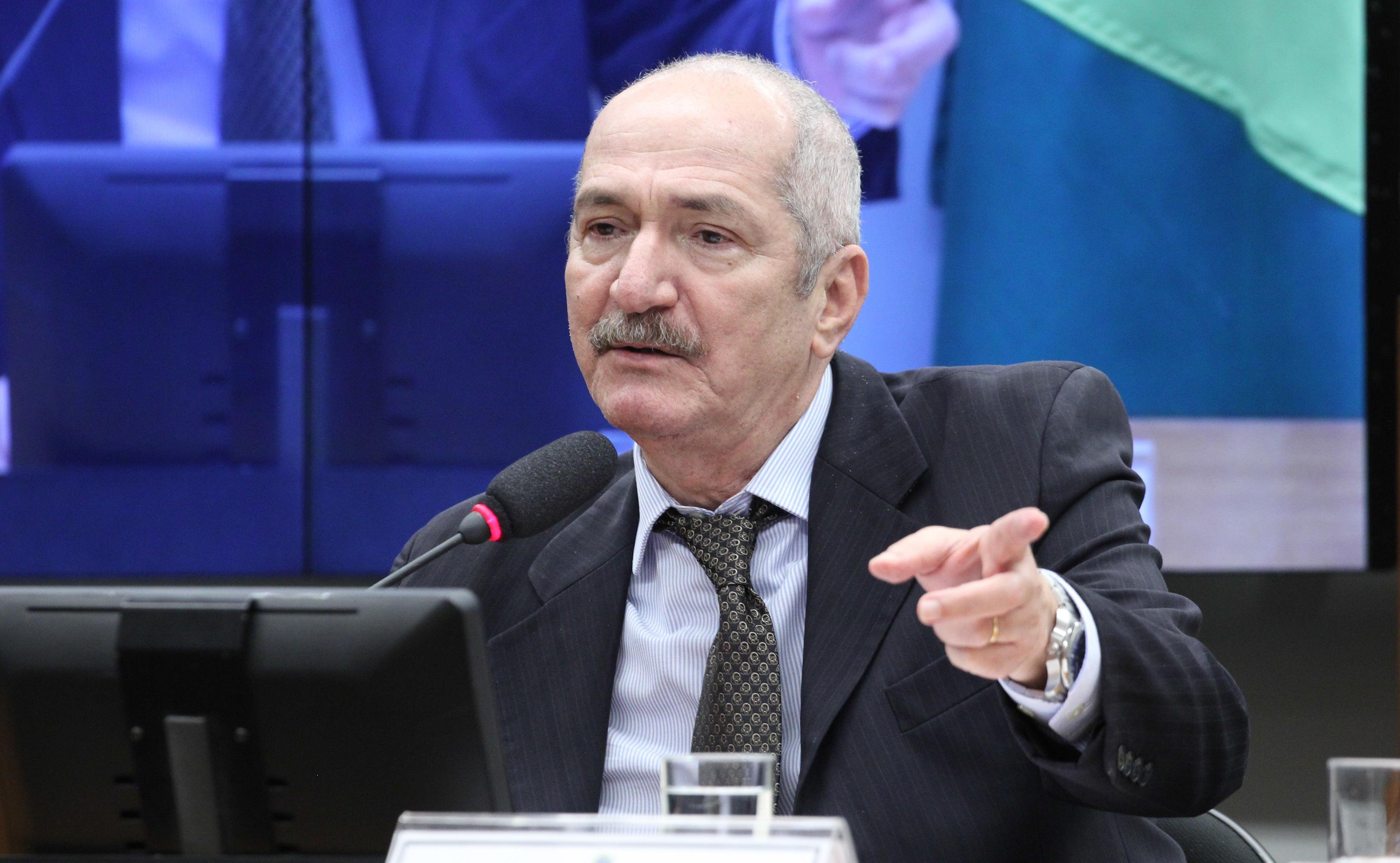 DC inicia processo para expulsar Aldo Rebelo