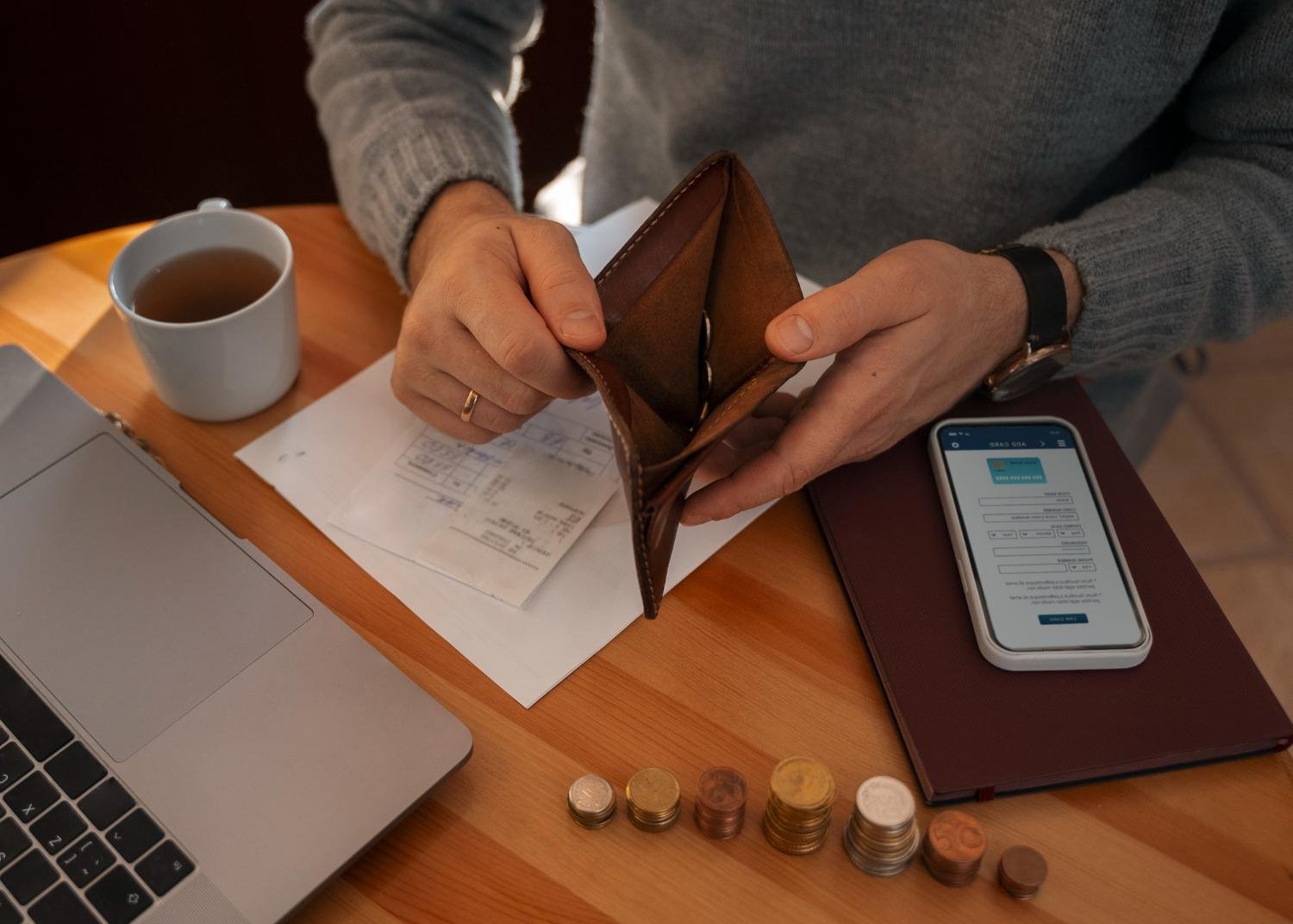Programa permite usar at&eacute; 20% do saldo do FGTS para renegociar d&eacute;bitos de trabalhadores com renda de at&eacute; cinco sal&aacute;rios m&iacute;nimos