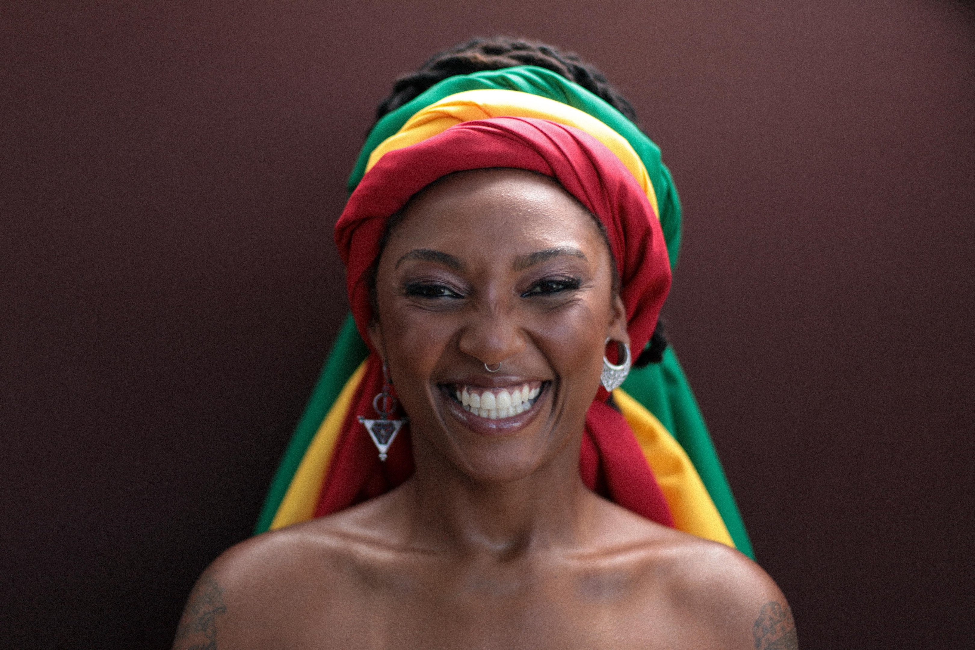 A cantora, compositora e multi-instrumentista Bia Ferreira j&aacute; fez mais de 100 apresenta&ccedil;&otilde;es realizadas em pa&iacute;ses da Am&eacute;rica, Europa e &Aacute;frica