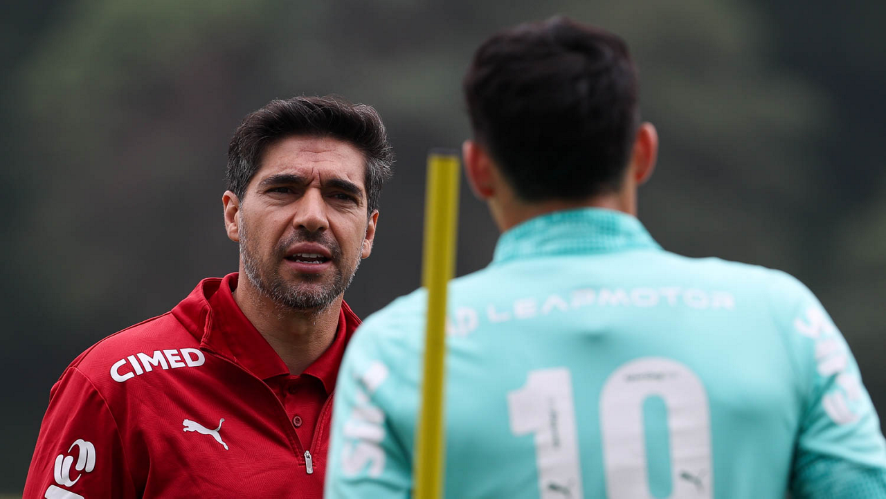 Abel Ferreira comanda o Palmeiras desde a temporada 2020