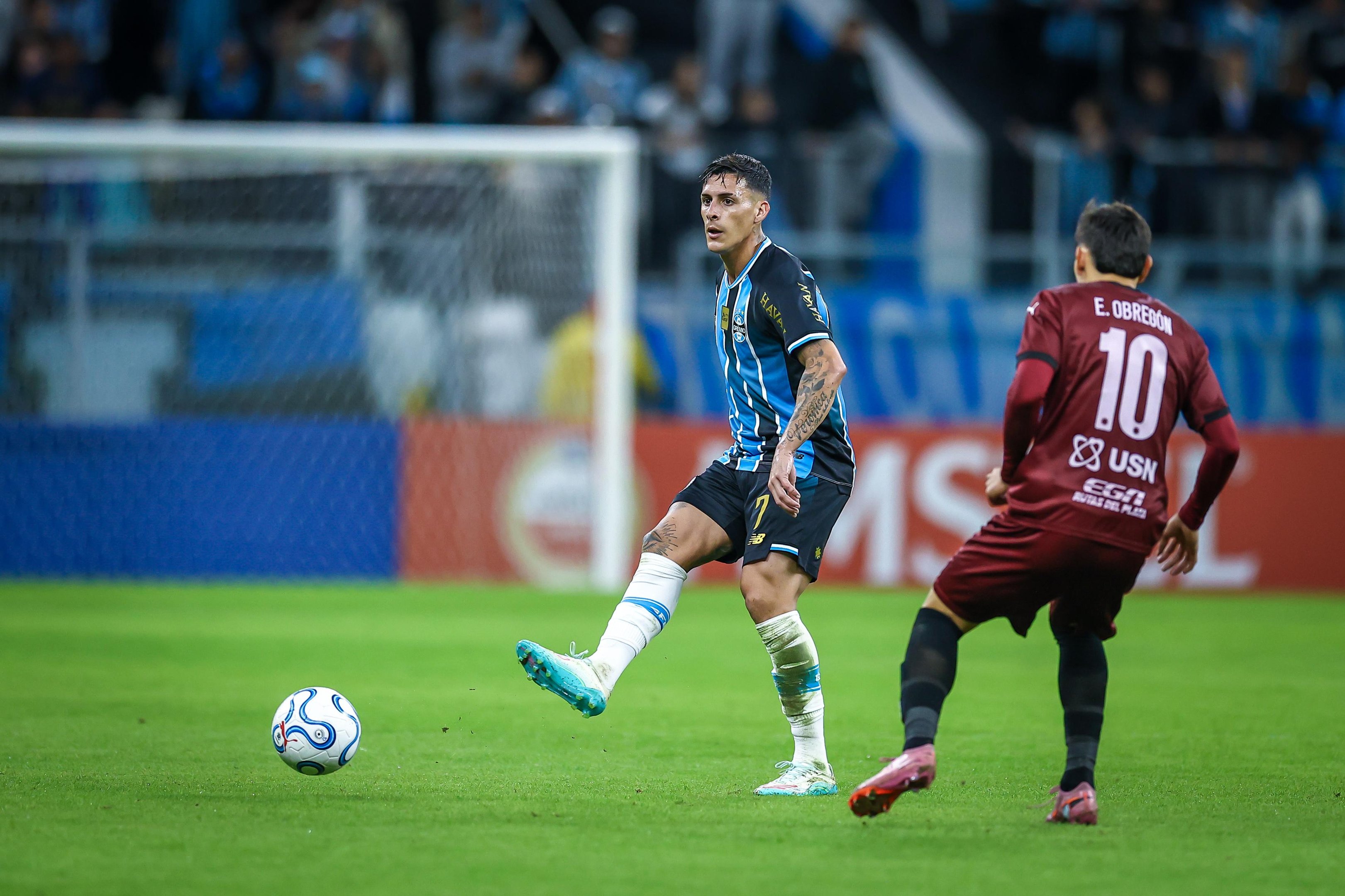 Pavon virou desfalque no Tricolor