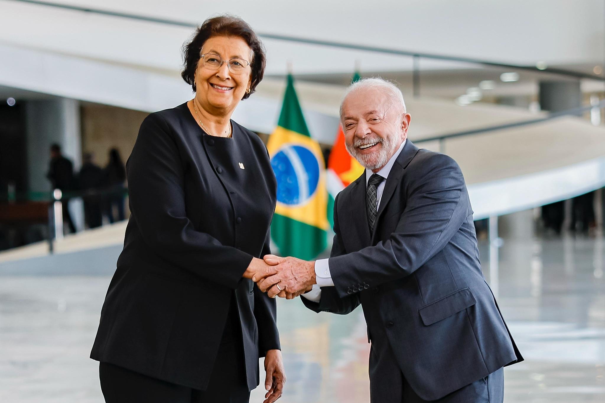 Lula recebeu a Presidenta da Rep&uacute;blica do Suriname, Jennifer Simons, no Pal&aacute;cio do Planalto nesta quinta-feira, 28