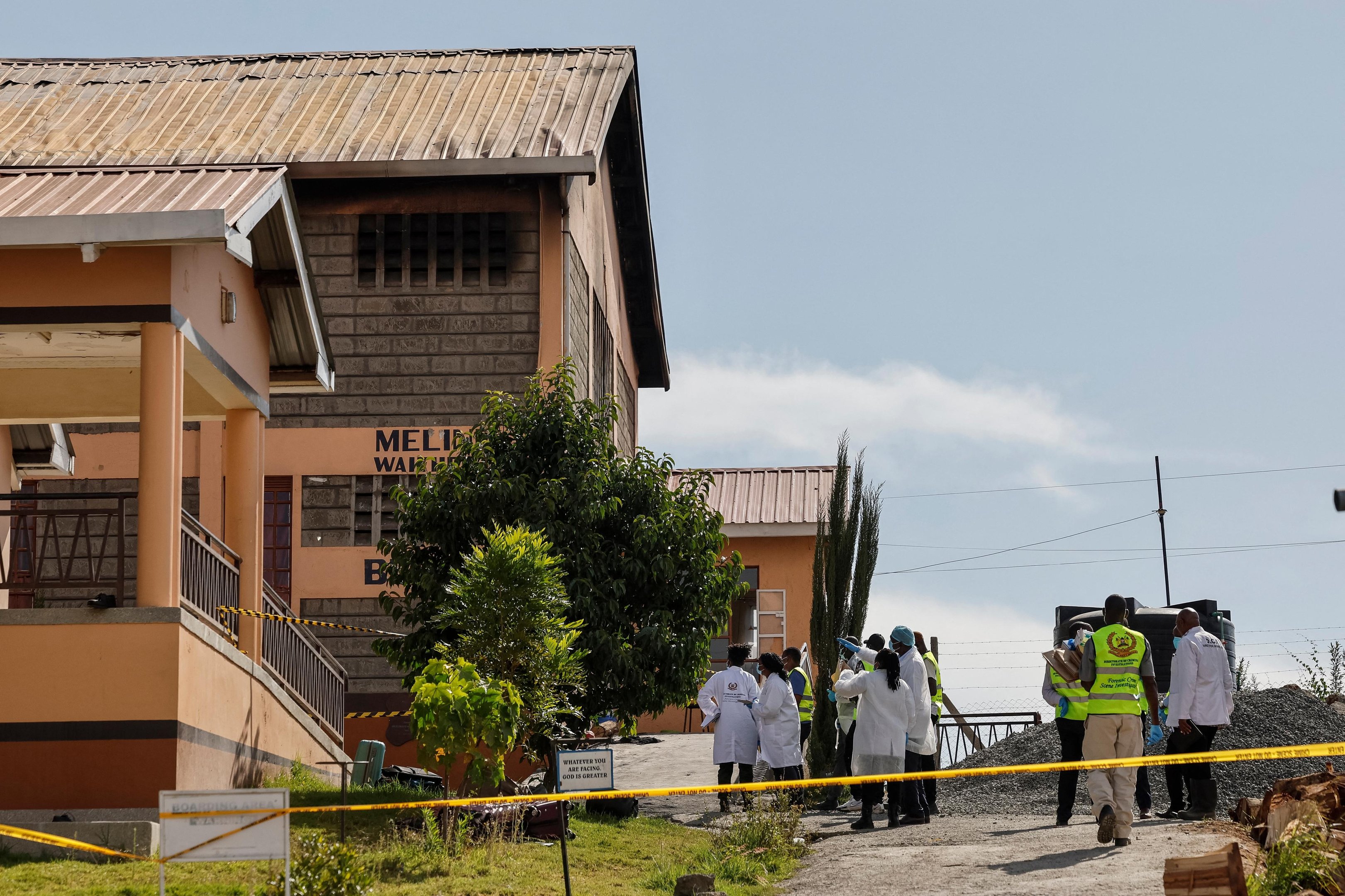 Dezesseis alunas morreram e 79 ficaram feridas no inc&ecirc;ndio