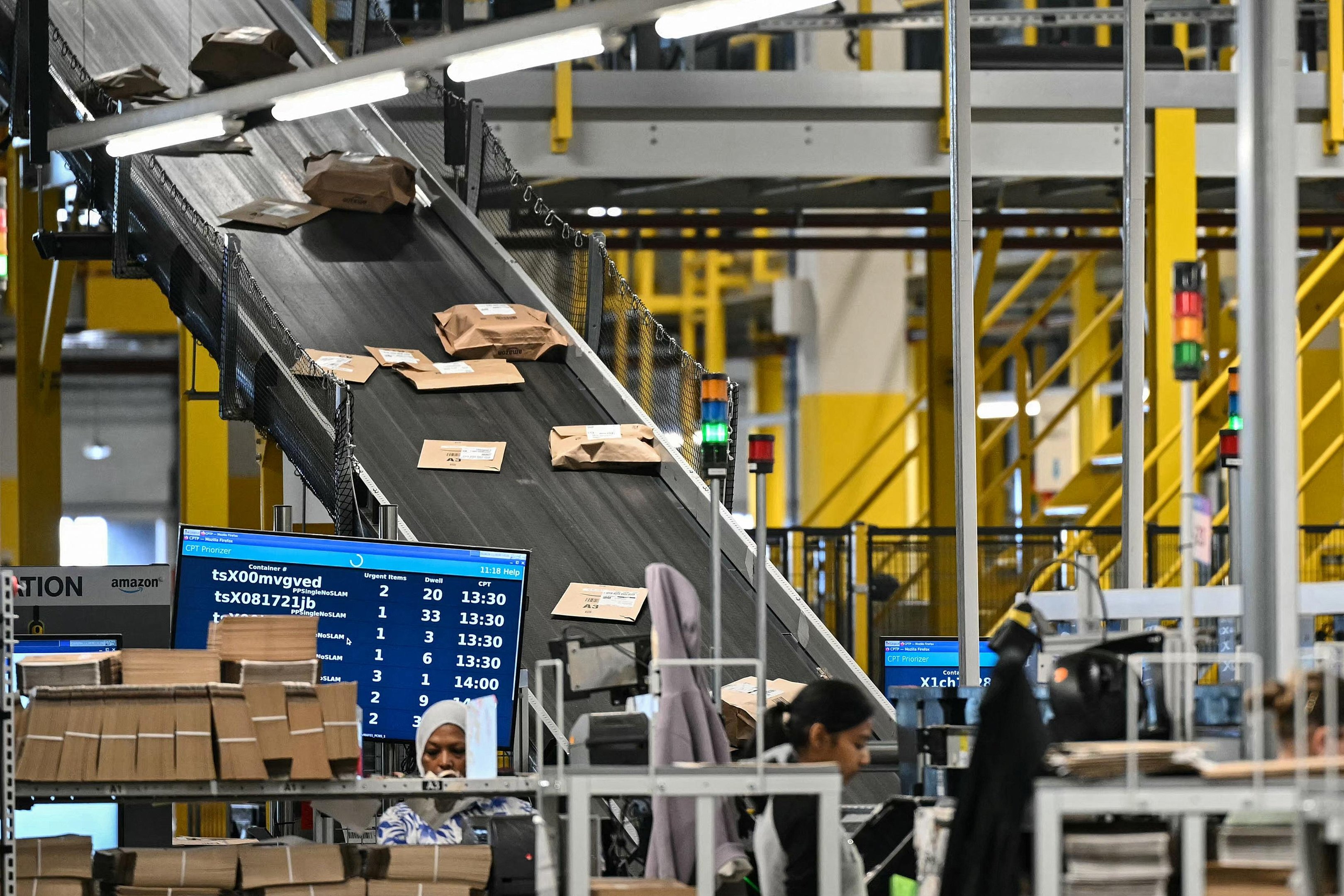 Investimentos incluem novas tecnologias de automa&ccedil;&atilde;o, a cria&ccedil;&atilde;o de 25 mil empregos na Europa e a expans&atilde;o de servi&ccedil;os de entrega ultrarr&aacute;pida em mercados internacionais
