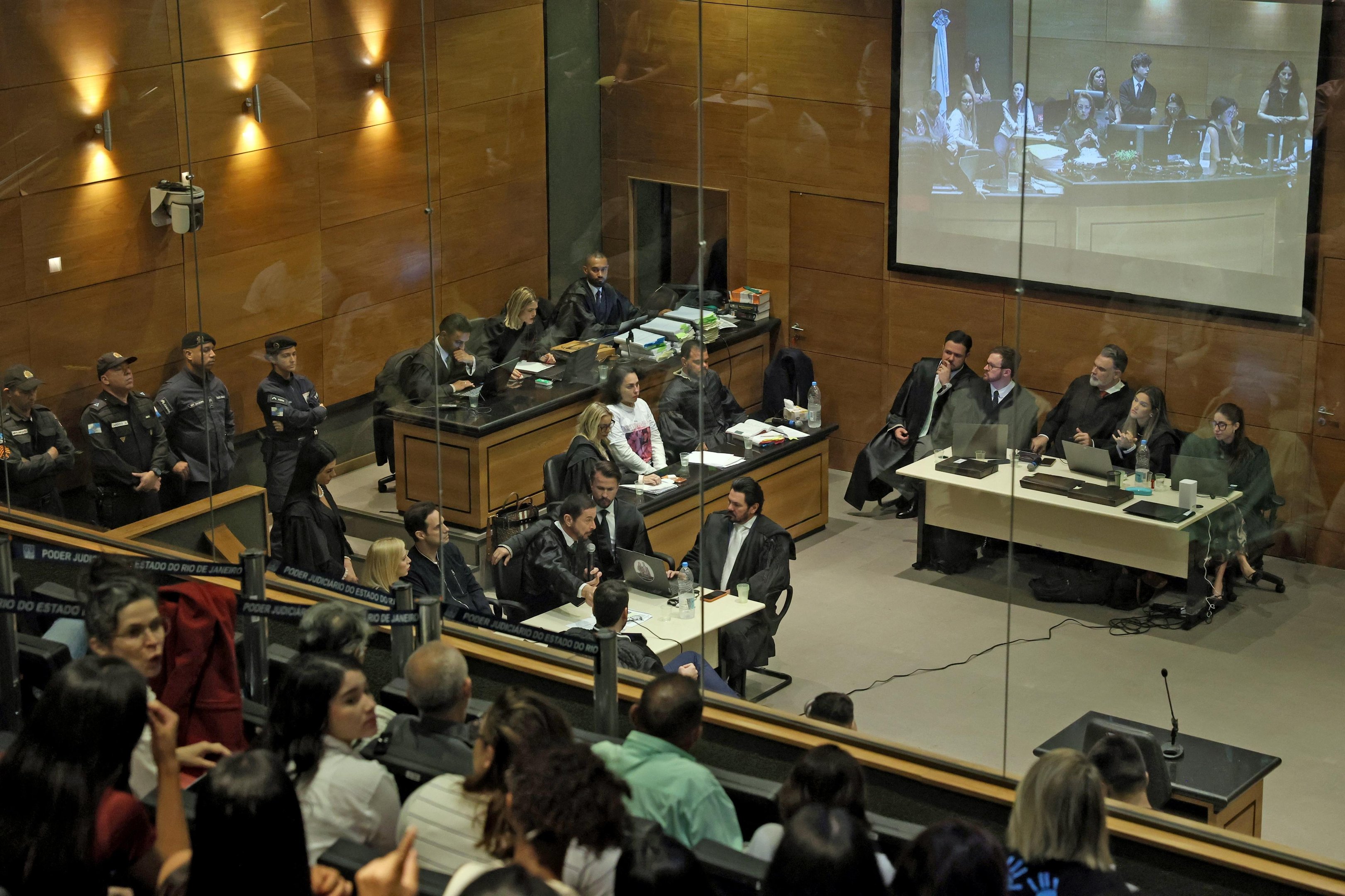 J&uacute;ri concedeu perd&atilde;o judicial &agrave; m&atilde;e da crian&ccedil;a, Monique Medeiros