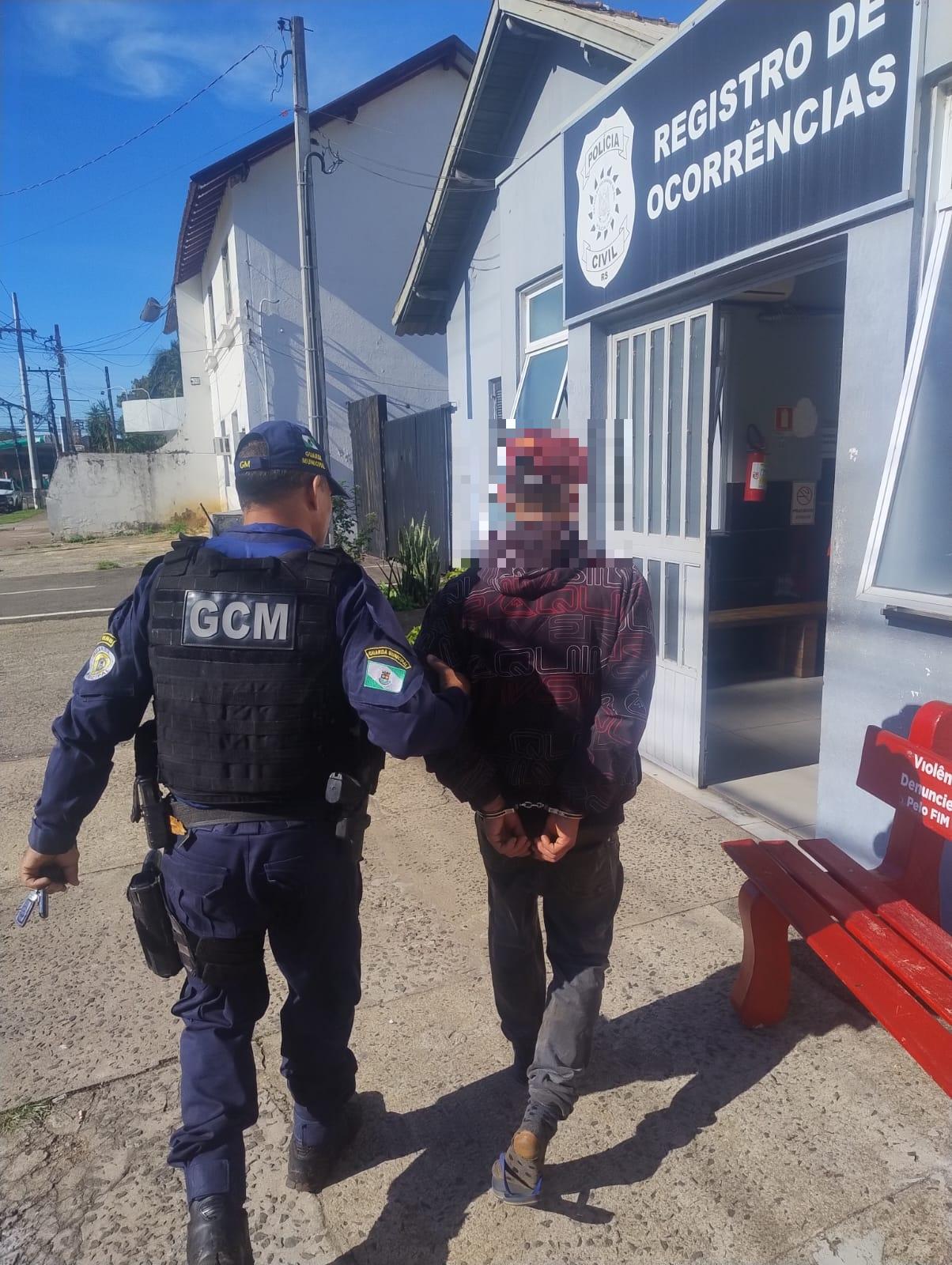 Homem foi preso em flagrante e conduzido pela GCM at&eacute; a Delegacia