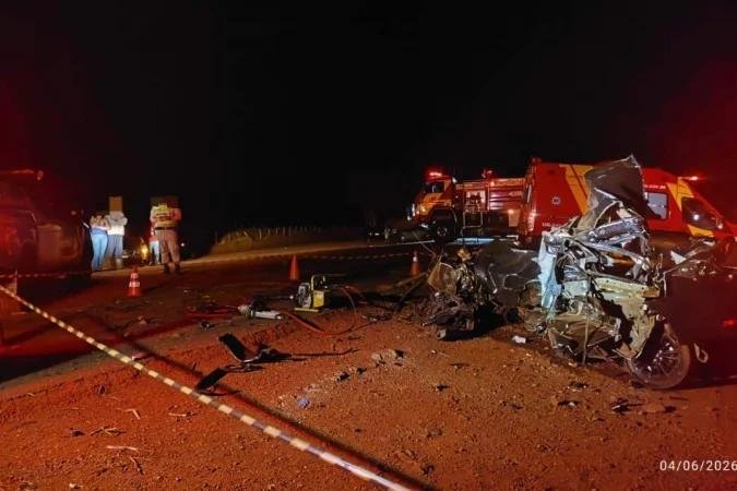 Acidente ocorreu uma rodovia de Quirin&oacute;polis (GO) na noite desta quinta-feira, 4
