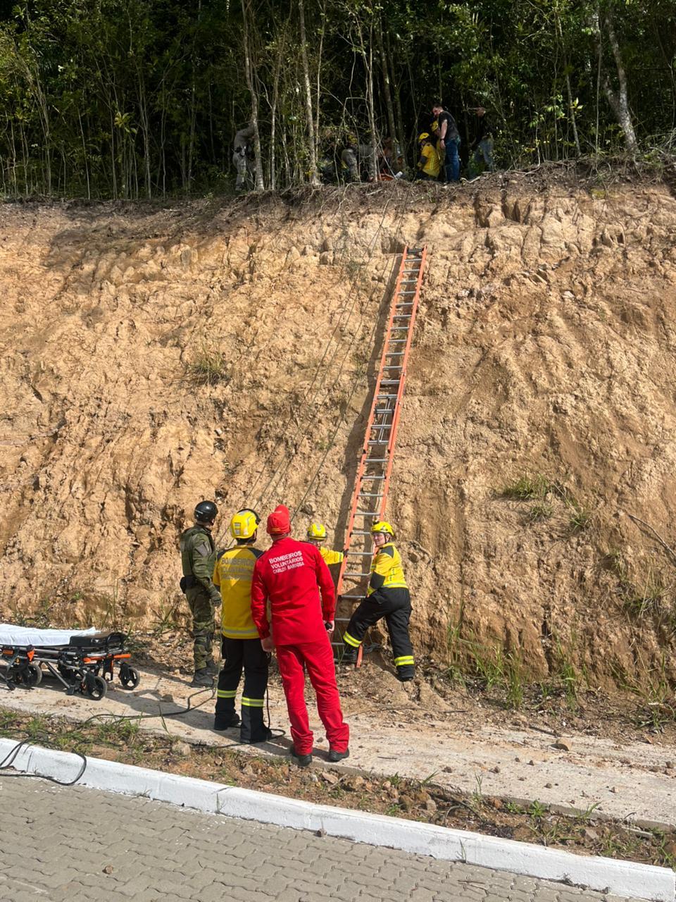 Suspeito foi localizado em uma &aacute;rea de mata