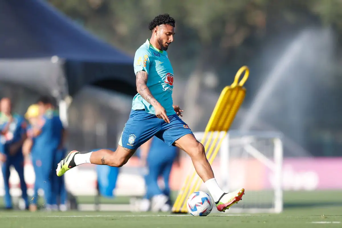 &Eacute;derson foi convocado para o lugar de Wesley, cortado por les&atilde;o muscular