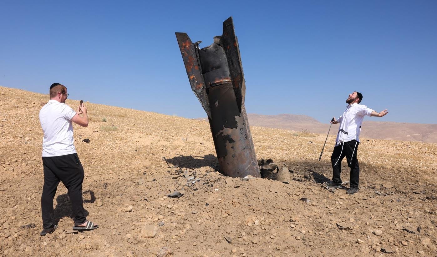 Ir&atilde; suspende ataques contra Israel, mas cogita novos bombardeios em caso de agress&atilde;o ao L&iacute;bano