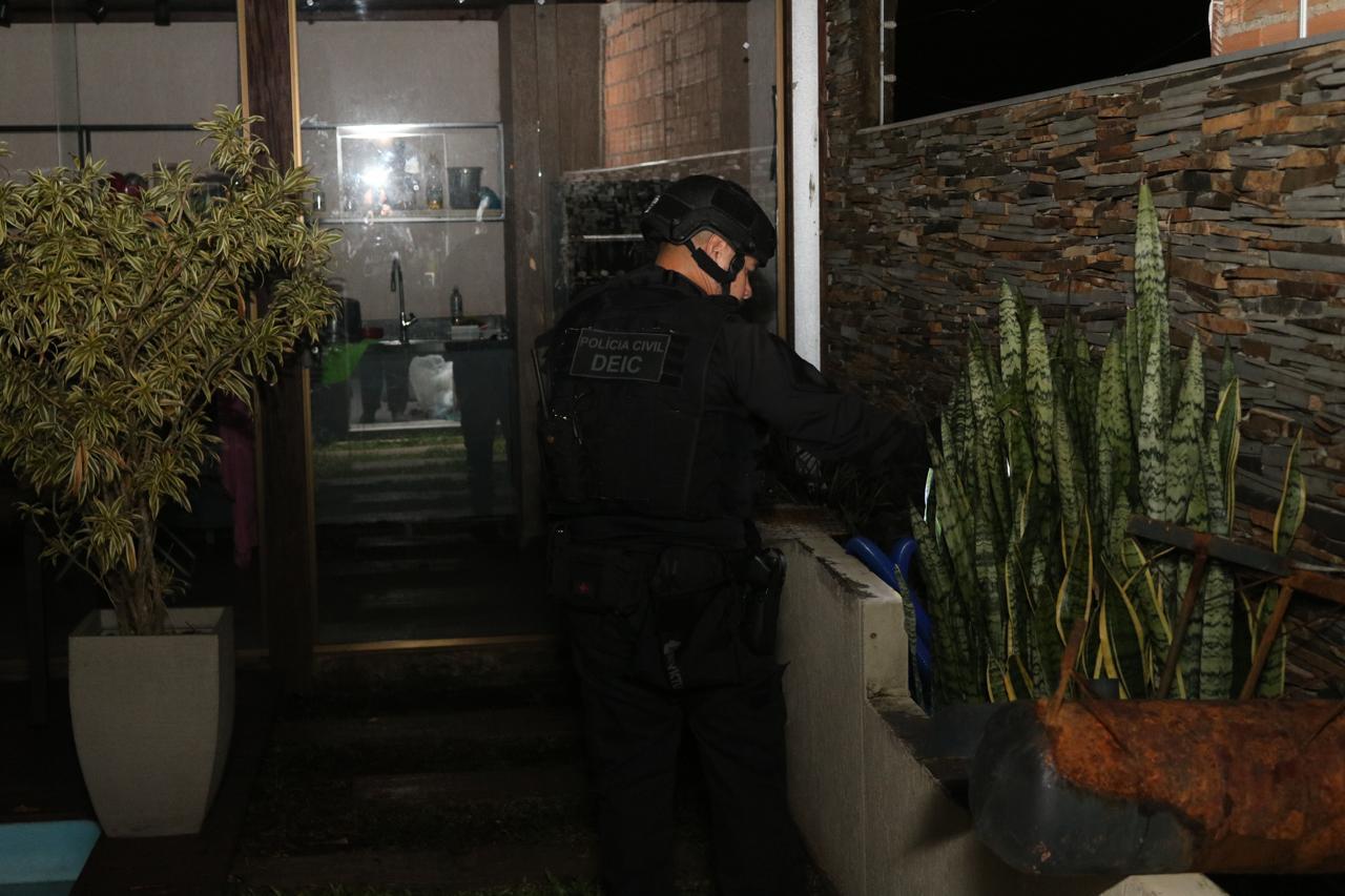 Opera&ccedil;&atilde;o foi deflagrada pela Pol&iacute;cia Civil na manh&atilde; de ter&ccedil;a-feira