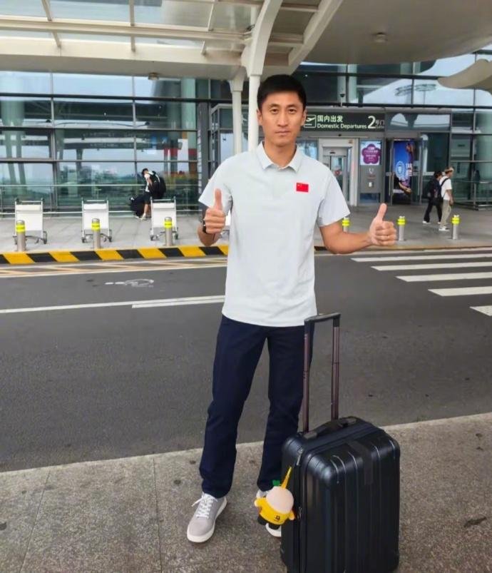 Sem a sele&ccedil;&atilde;o nacional, que n&atilde;o classificou para a Copa do Mundo, a China torce pelo &aacute;rbitro Ma Ning, que representar&aacute; o pa&iacute;s na Am&eacute;rica do Norte